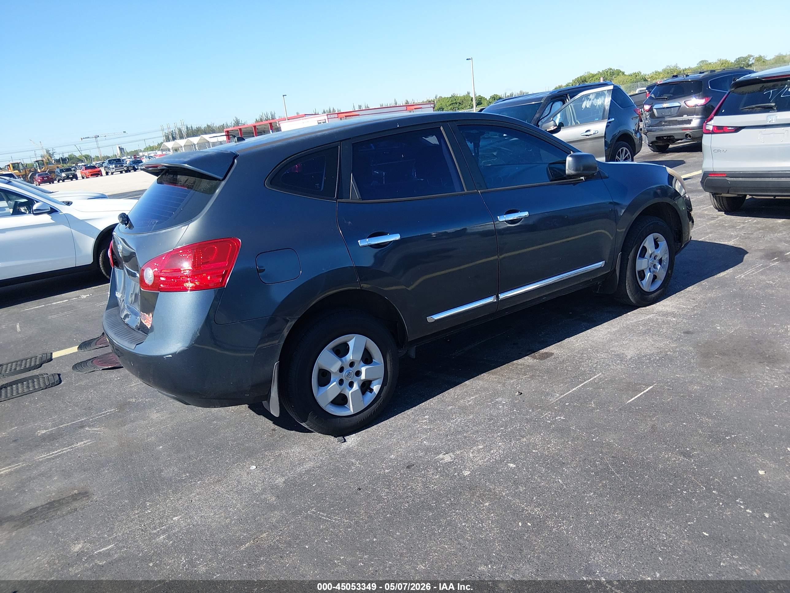 NISSAN ROGUE image 4