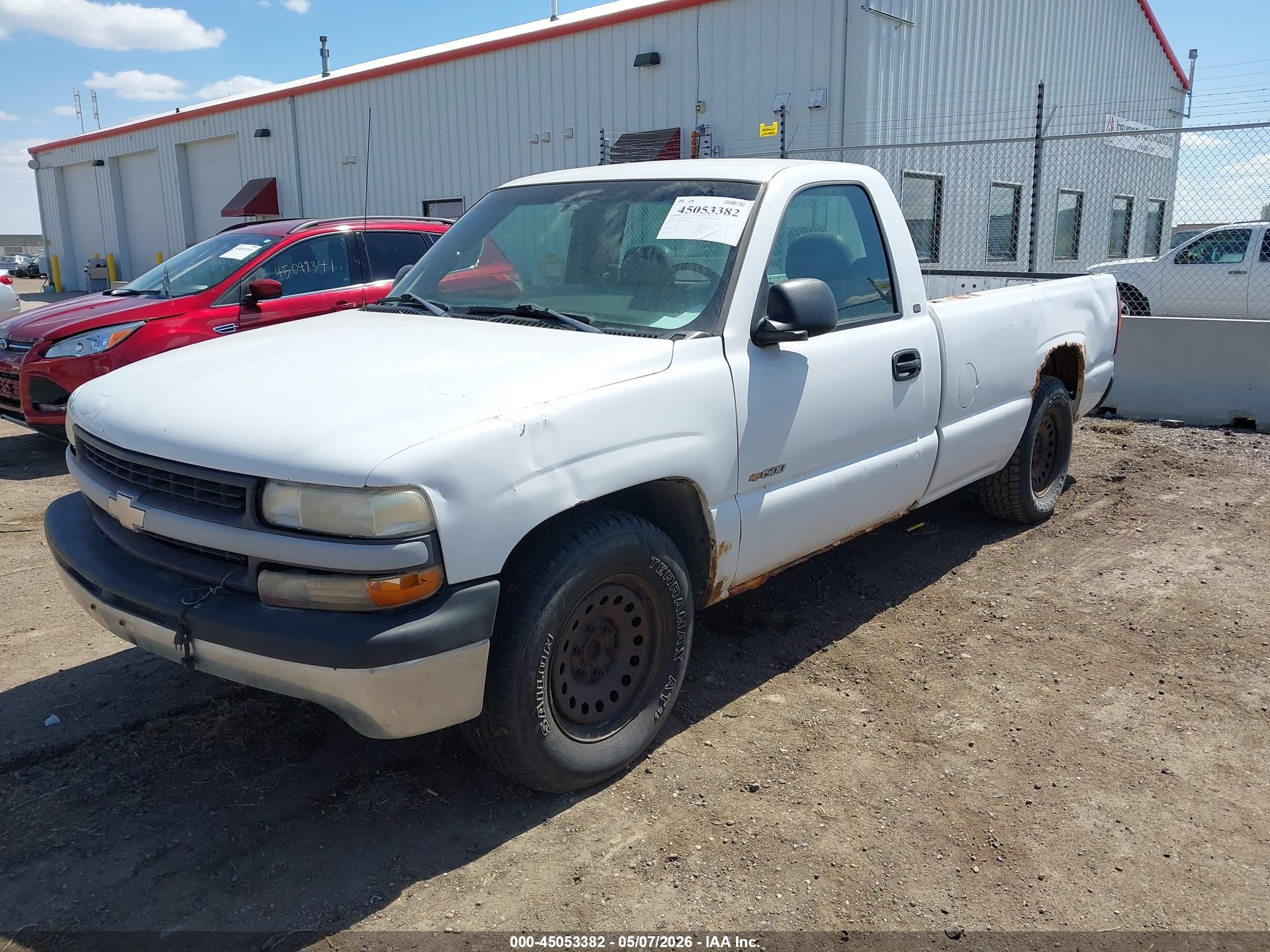 CHEVROLET SILVERADO image 2
