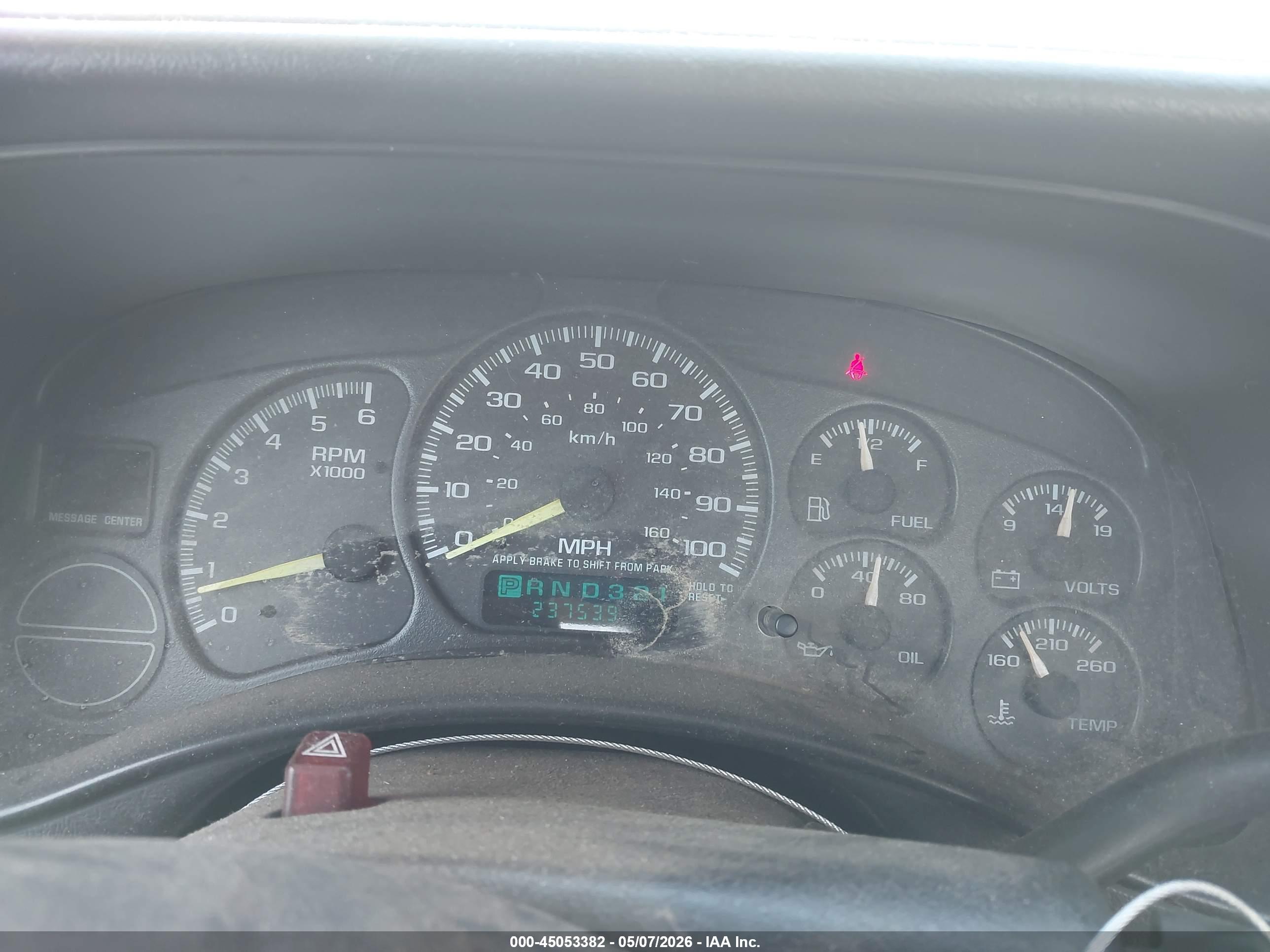 CHEVROLET SILVERADO image 7