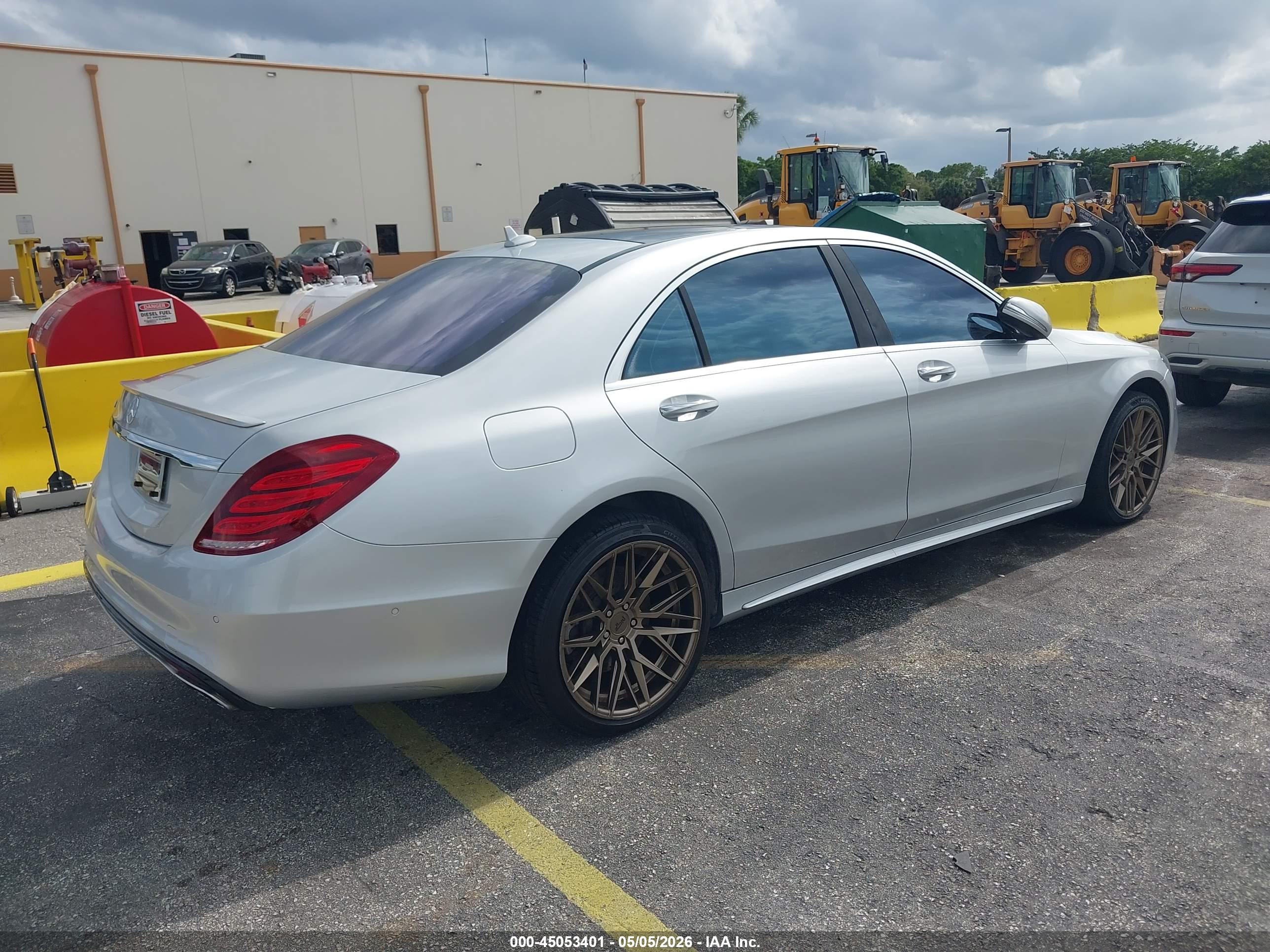 MERCEDES-BENZ S image 4