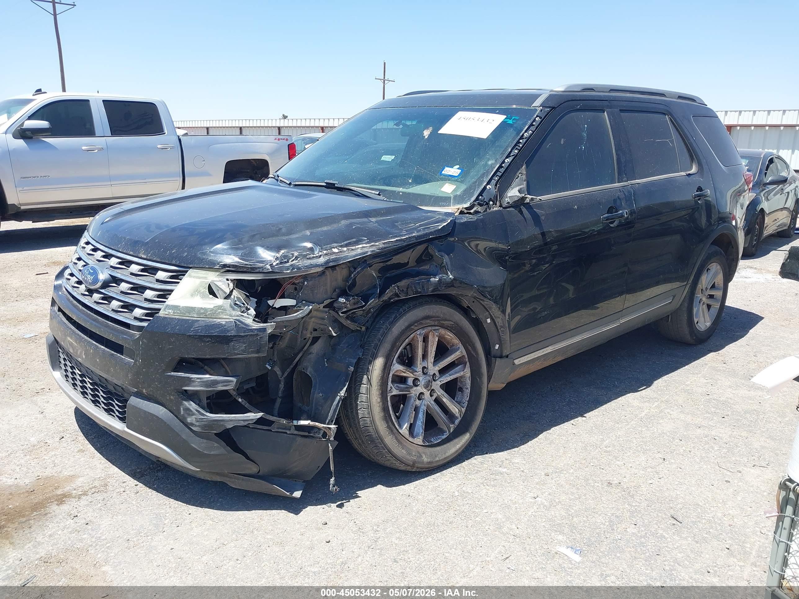 FORD EXPLORER image 2