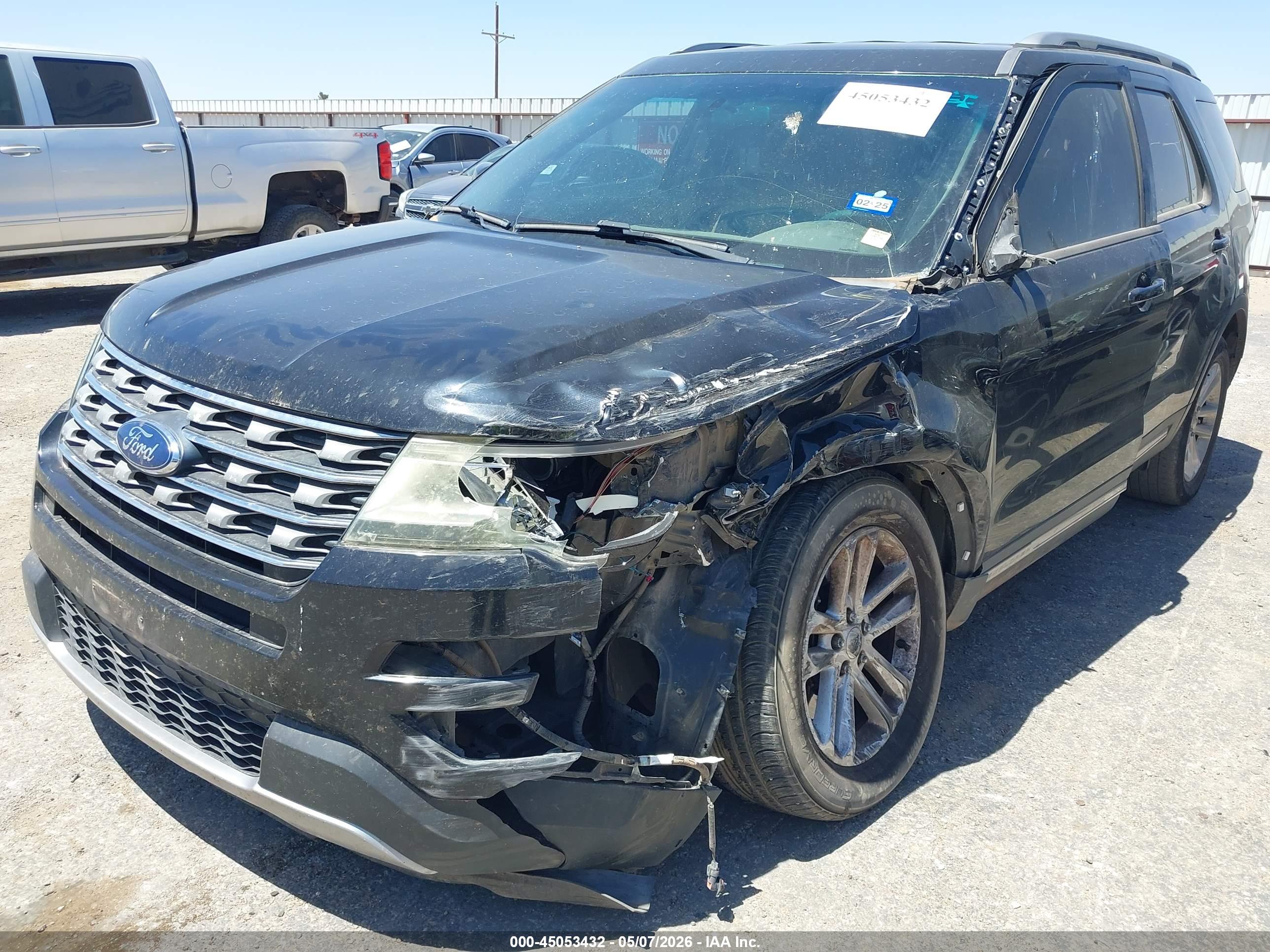 FORD EXPLORER image 6