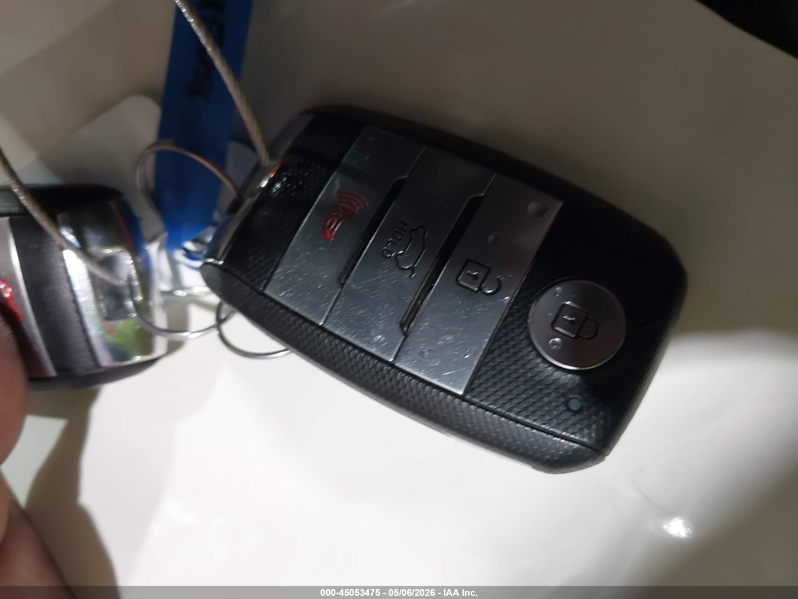 KIA NIRO image 11