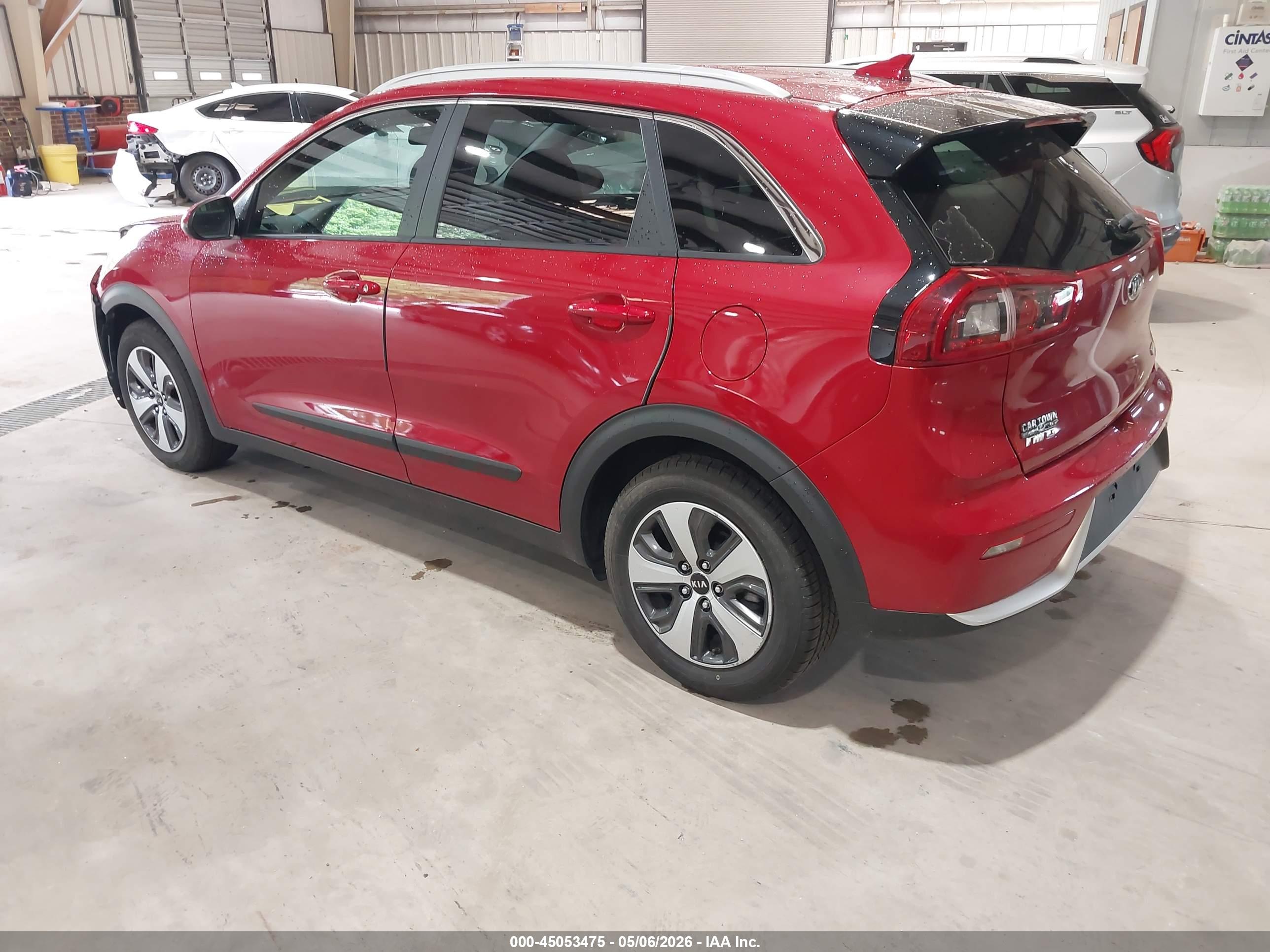 KIA NIRO image 3