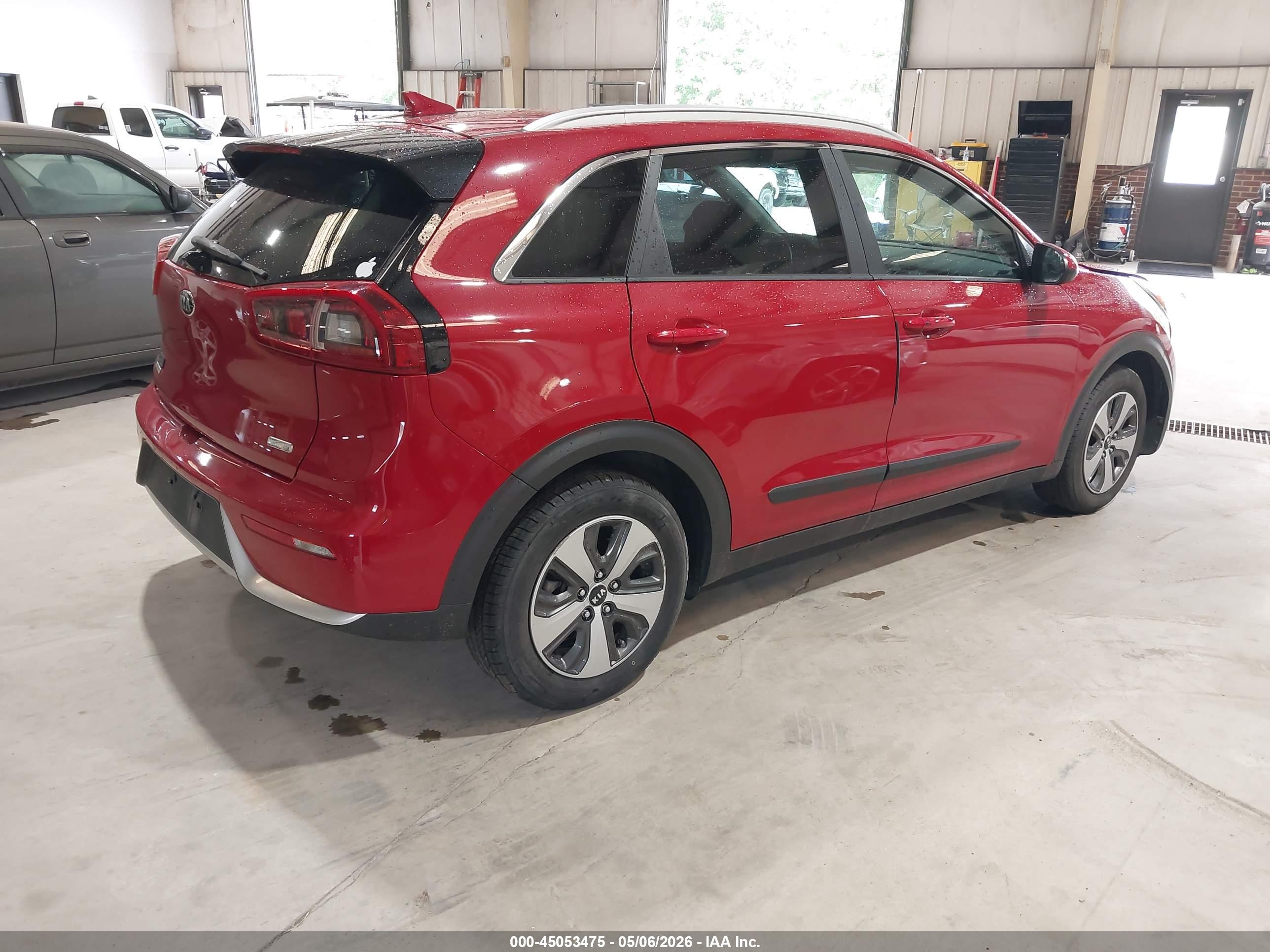 KIA NIRO image 4