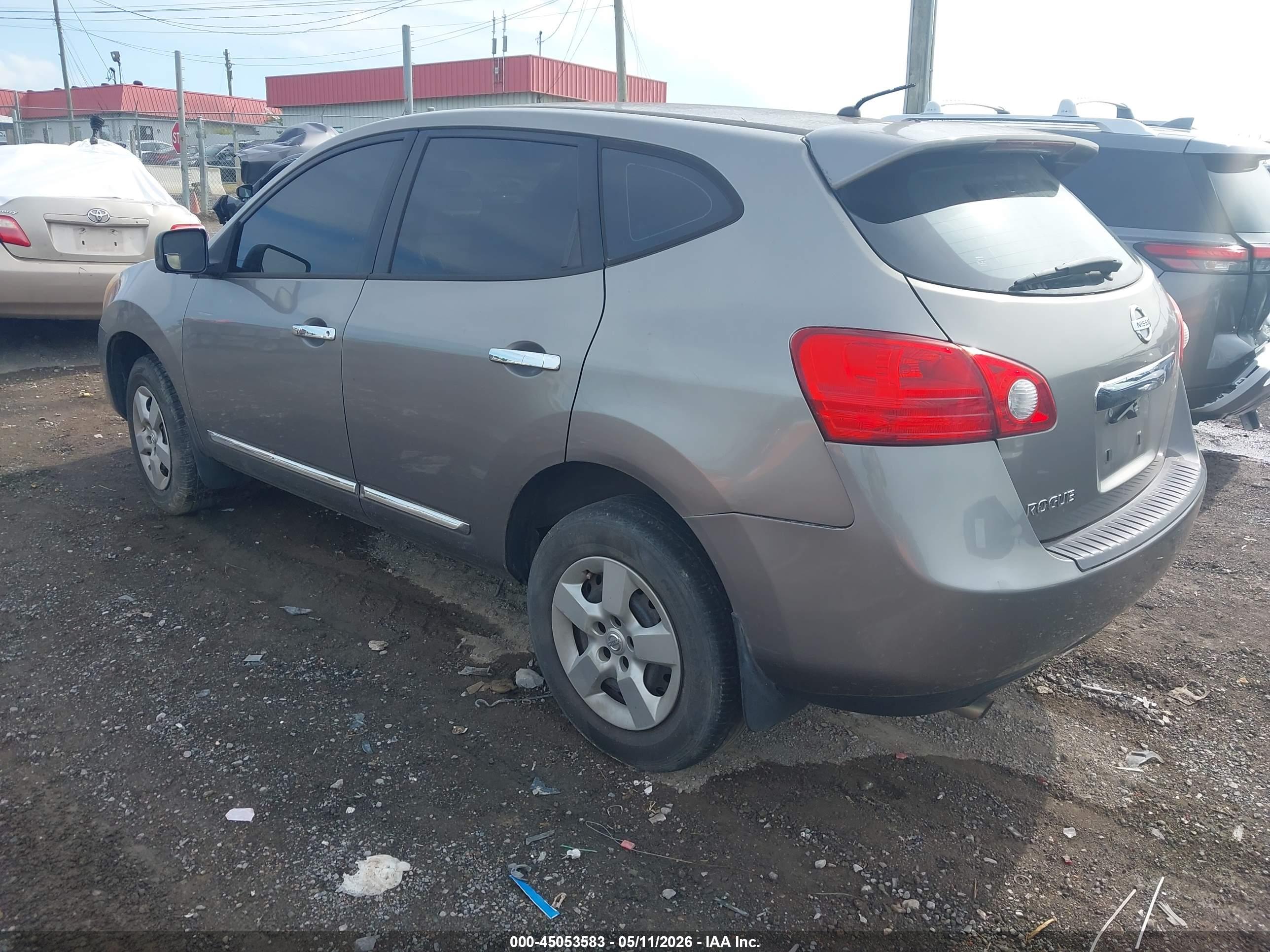 NISSAN ROGUE image 3