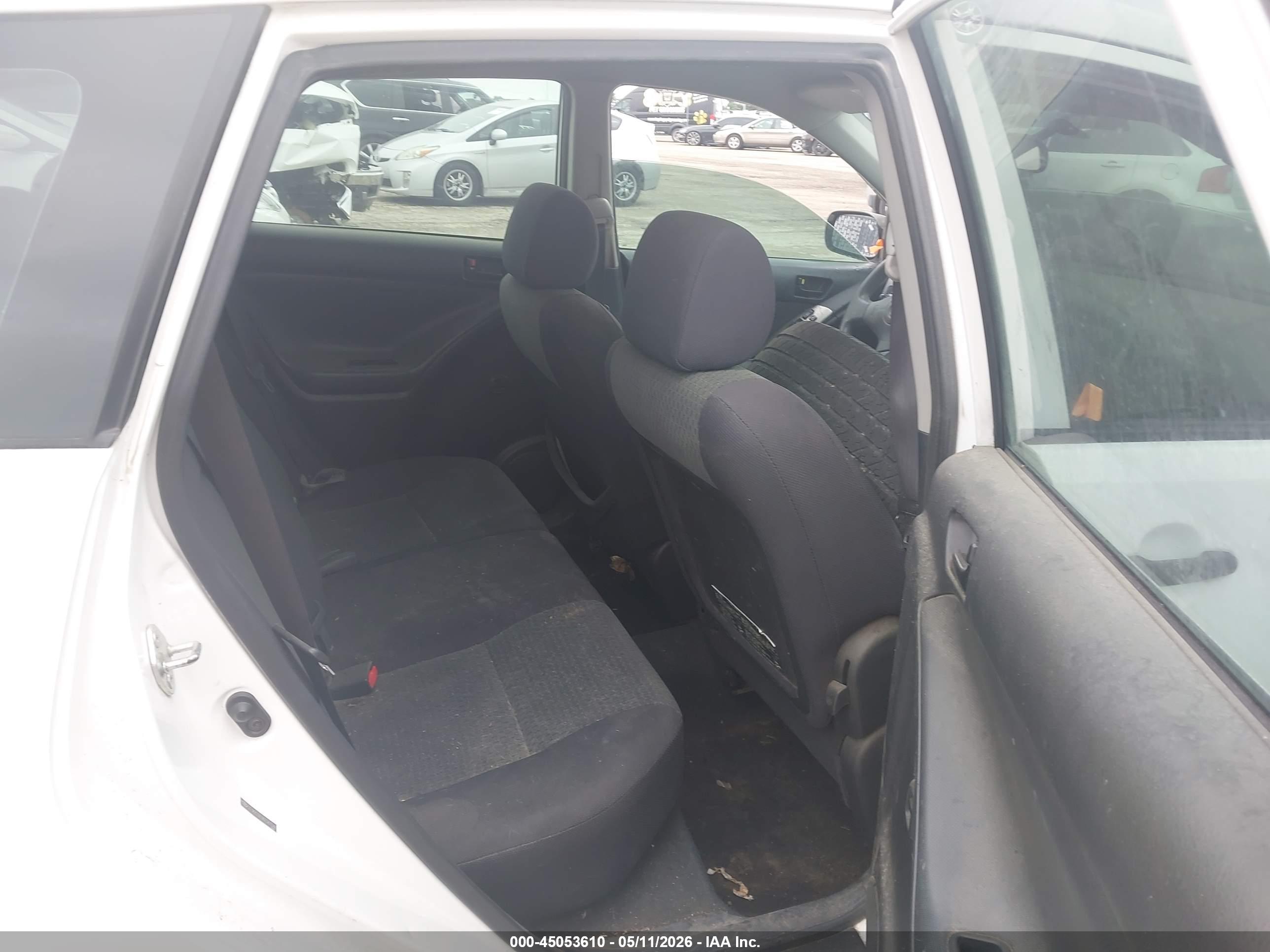 TOYOTA MATRIX image 8