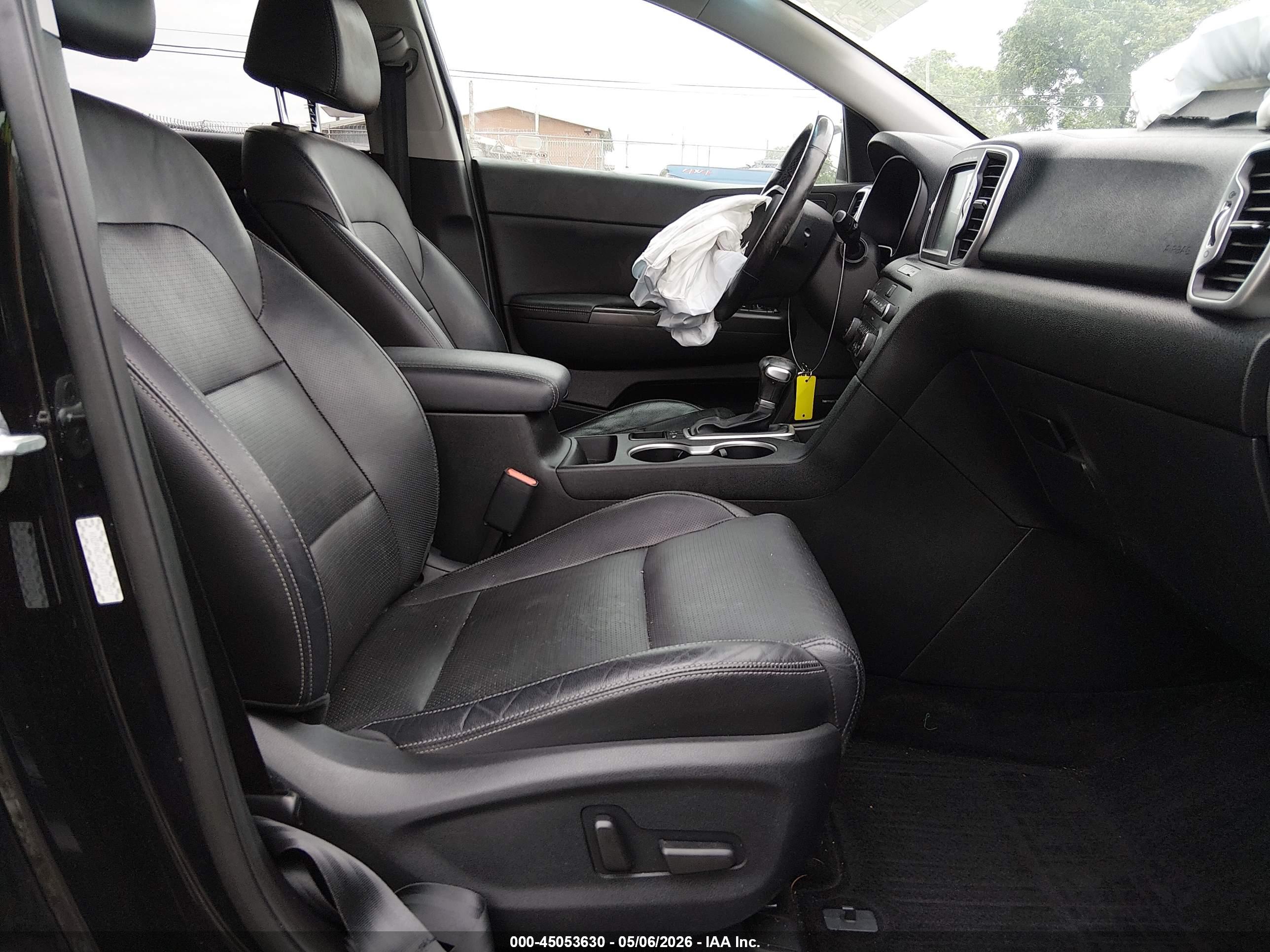 KIA SPORTAGE image 5
