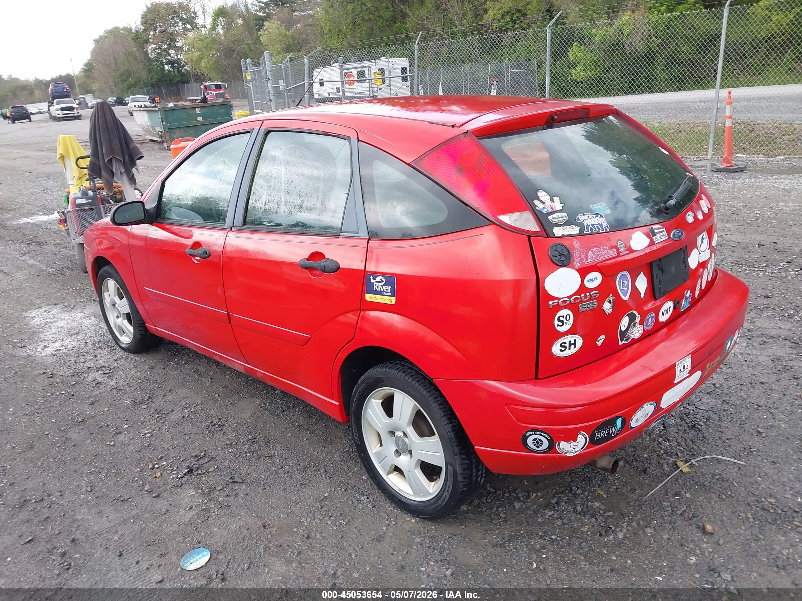 FORD FOCUS image 3