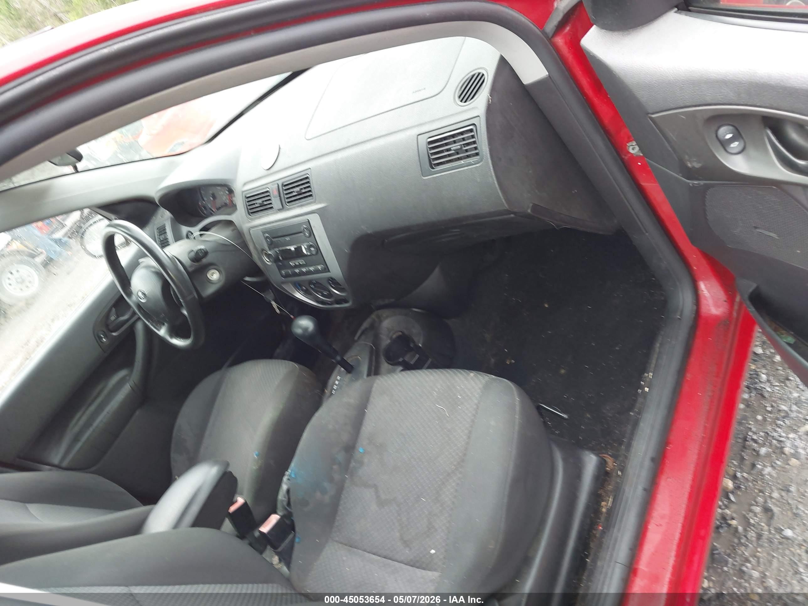FORD FOCUS image 5