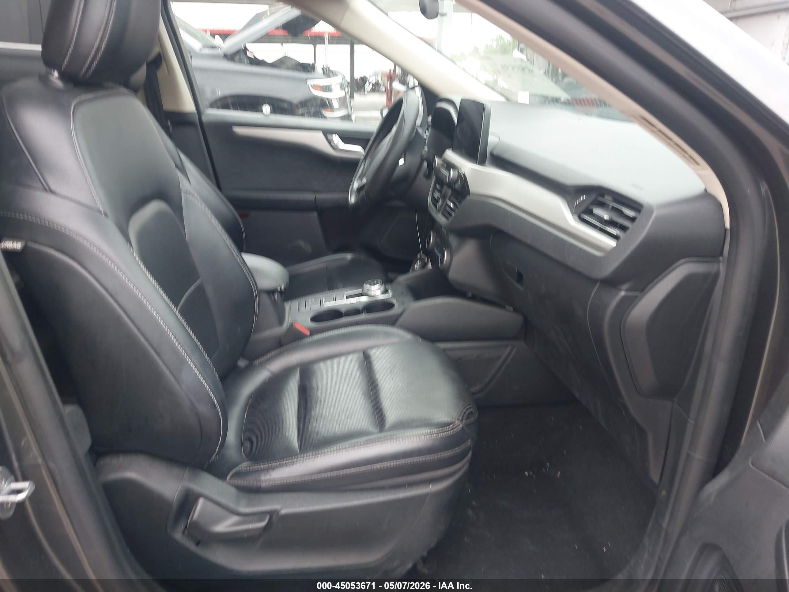 FORD ESCAPE image 5