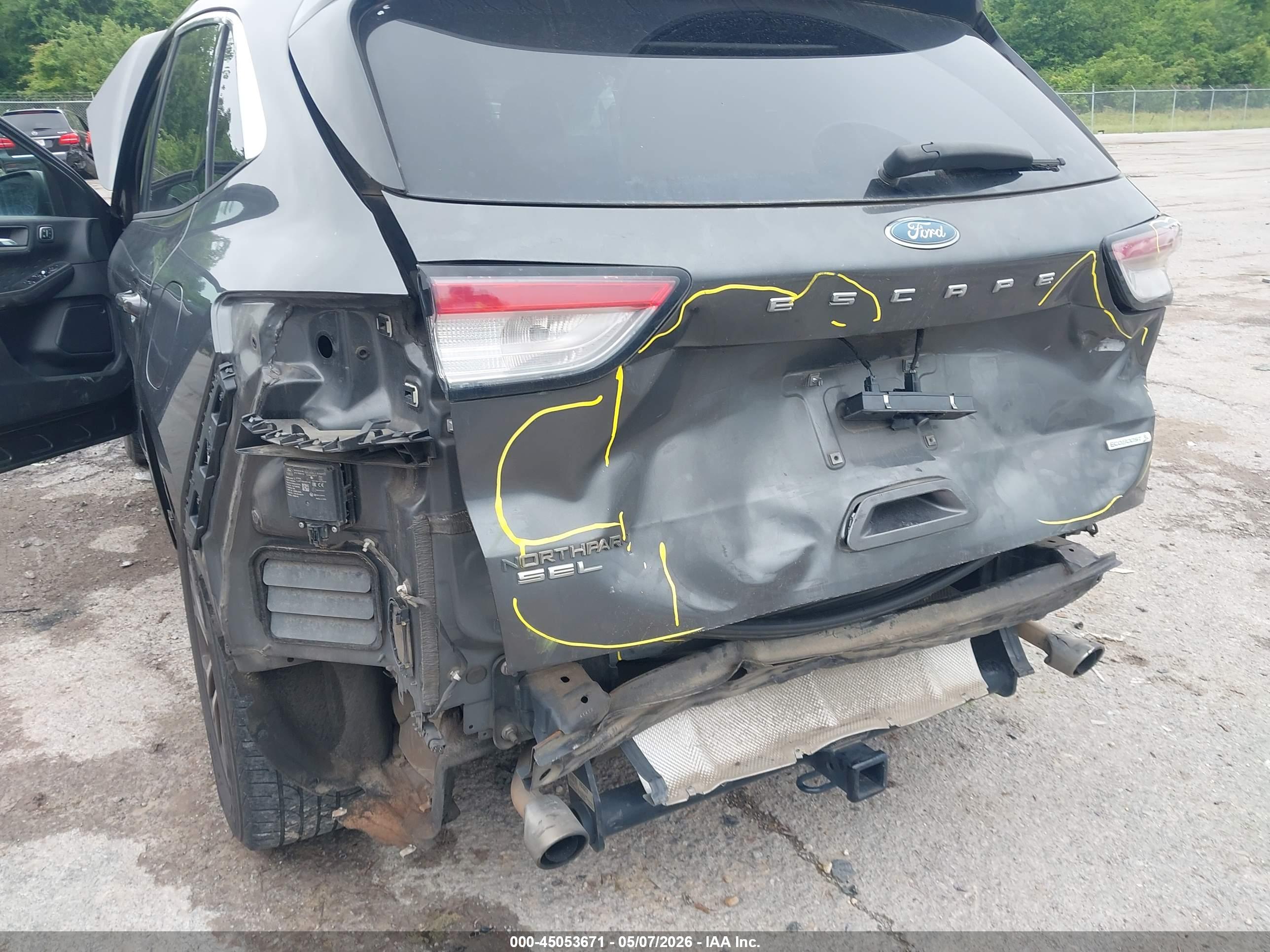 FORD ESCAPE image 6
