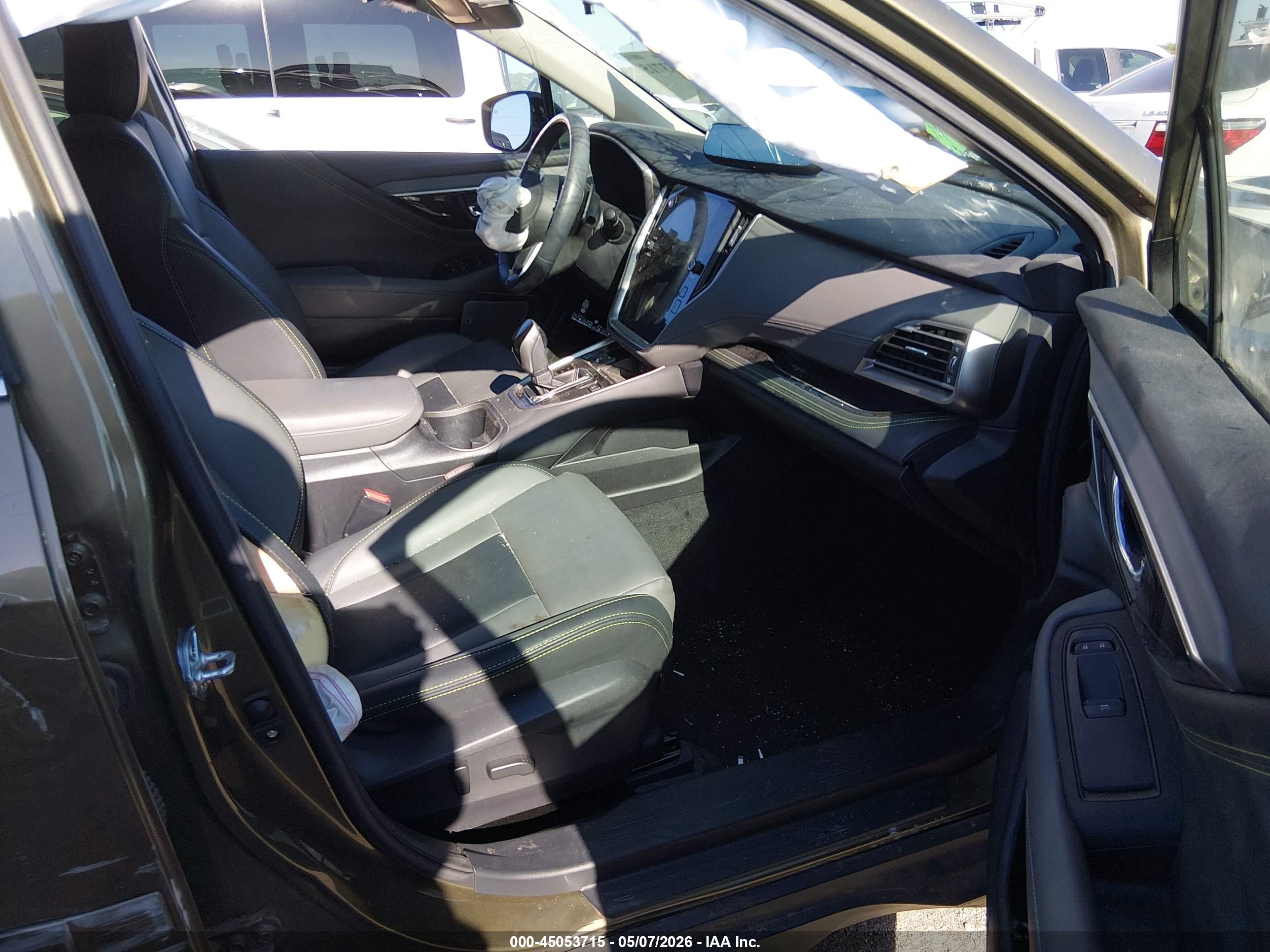 SUBARU OUTBACK image 5