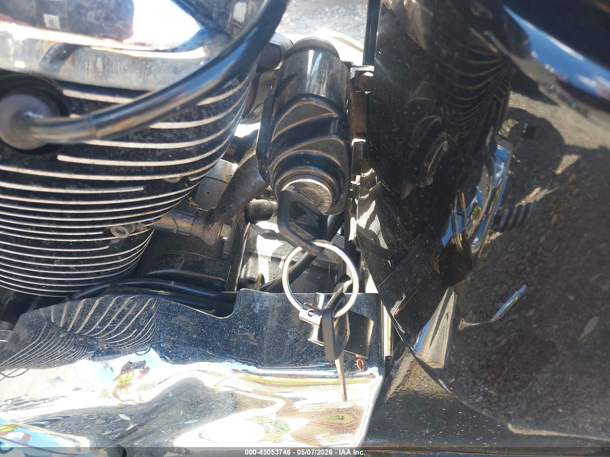 HONDA VT750 image 11
