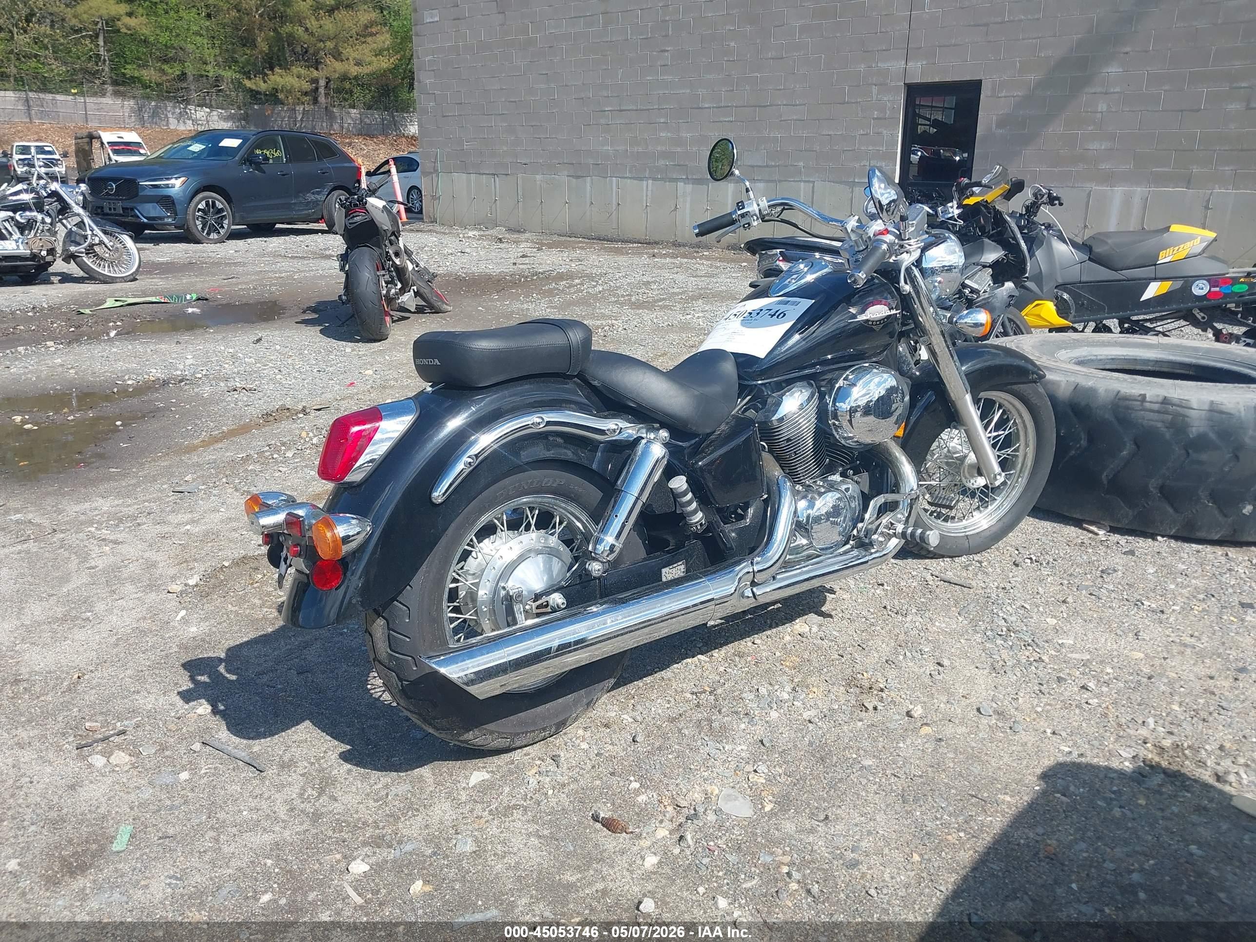HONDA VT750 image 4