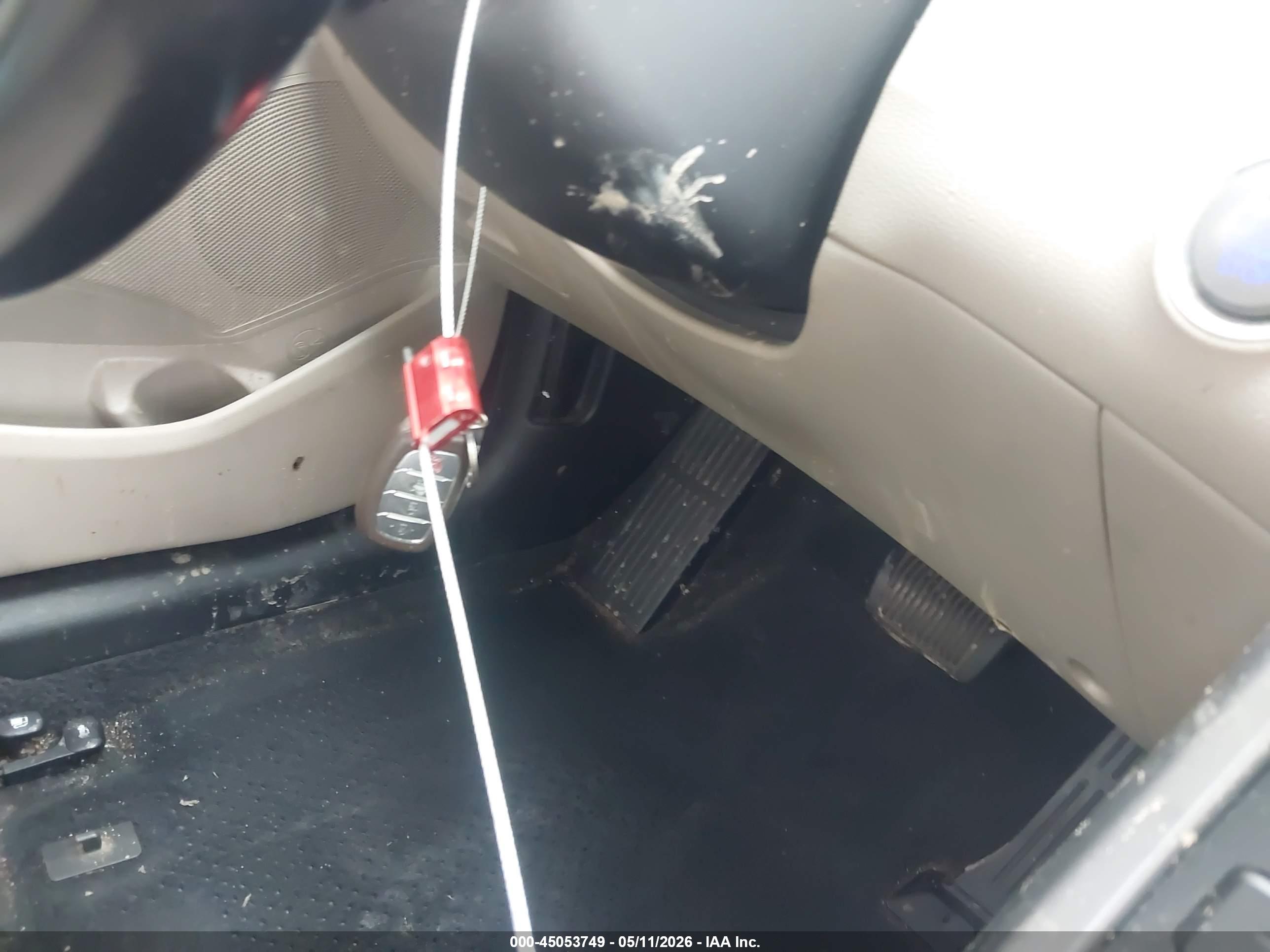 HYUNDAI ELANTRA image 11