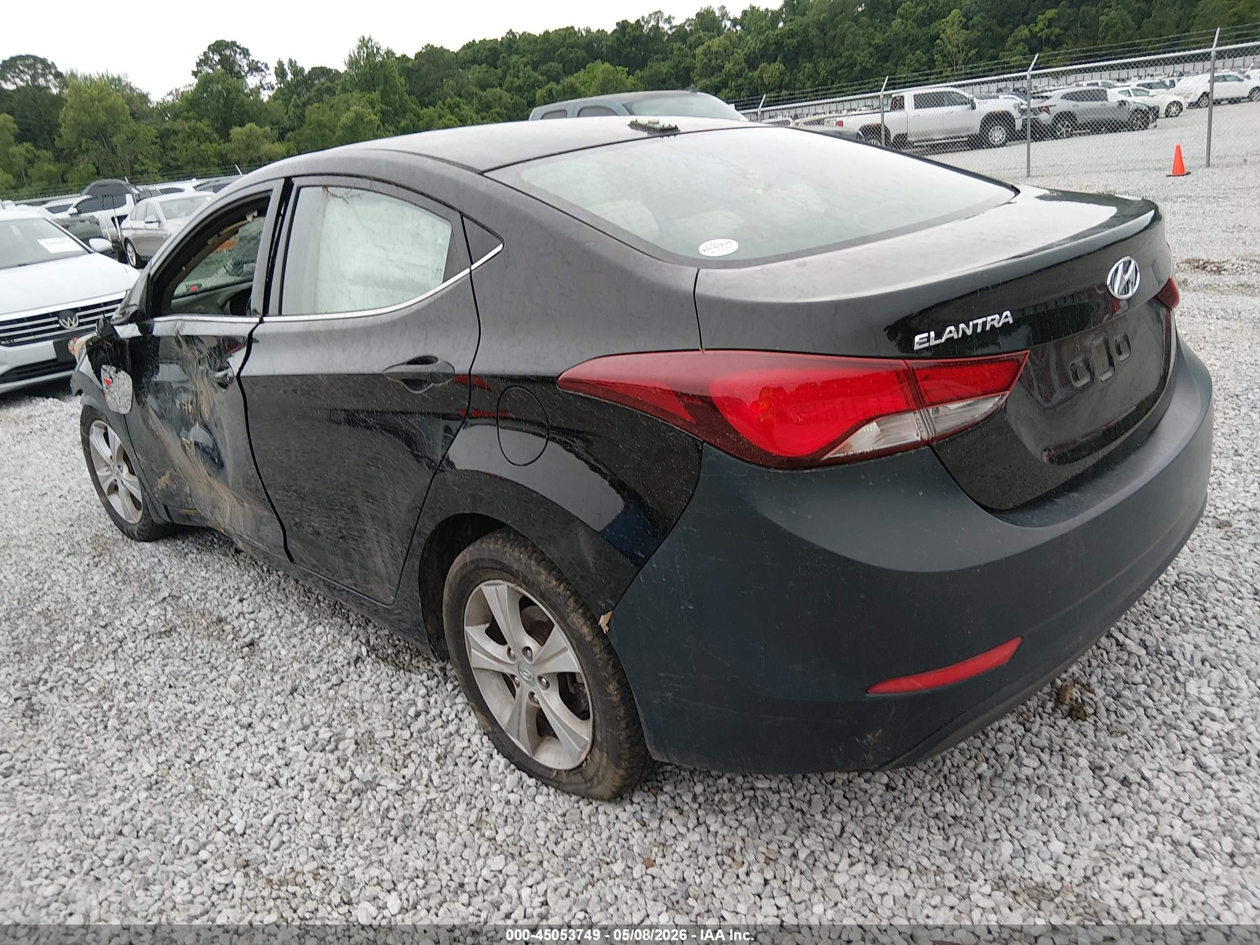 HYUNDAI ELANTRA image 3