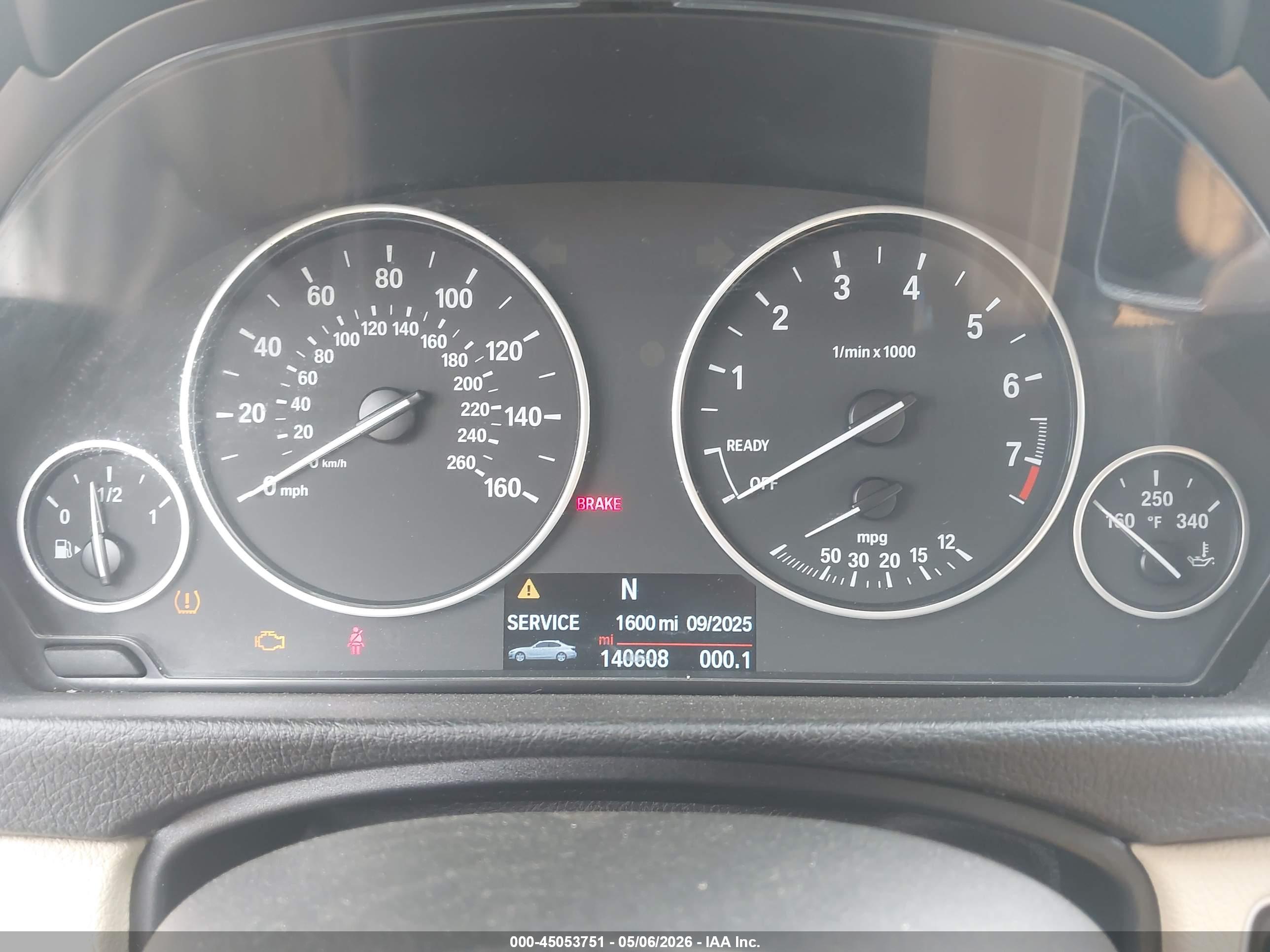 BMW 320I image 7
