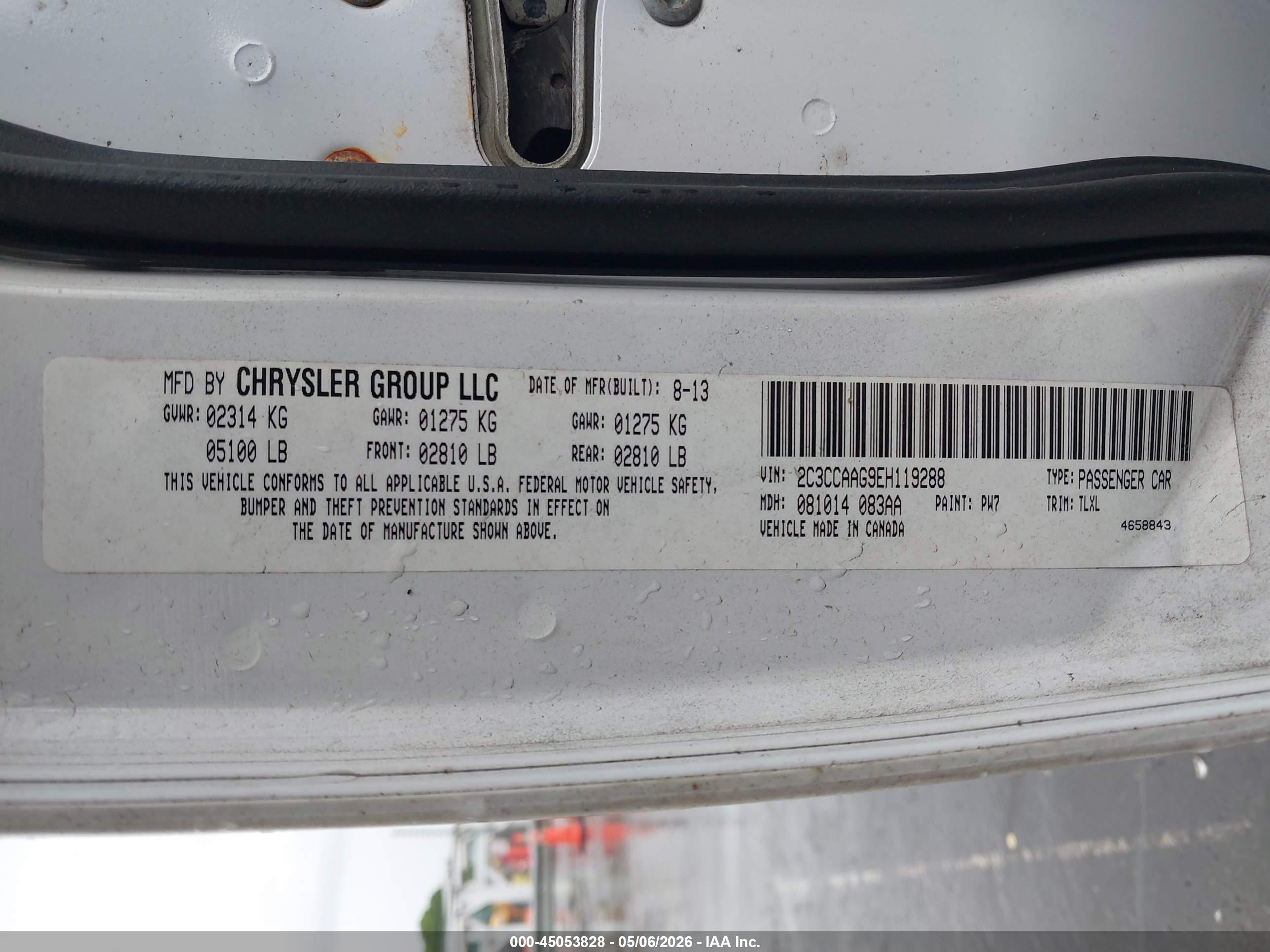 CHRYSLER 300 image 9