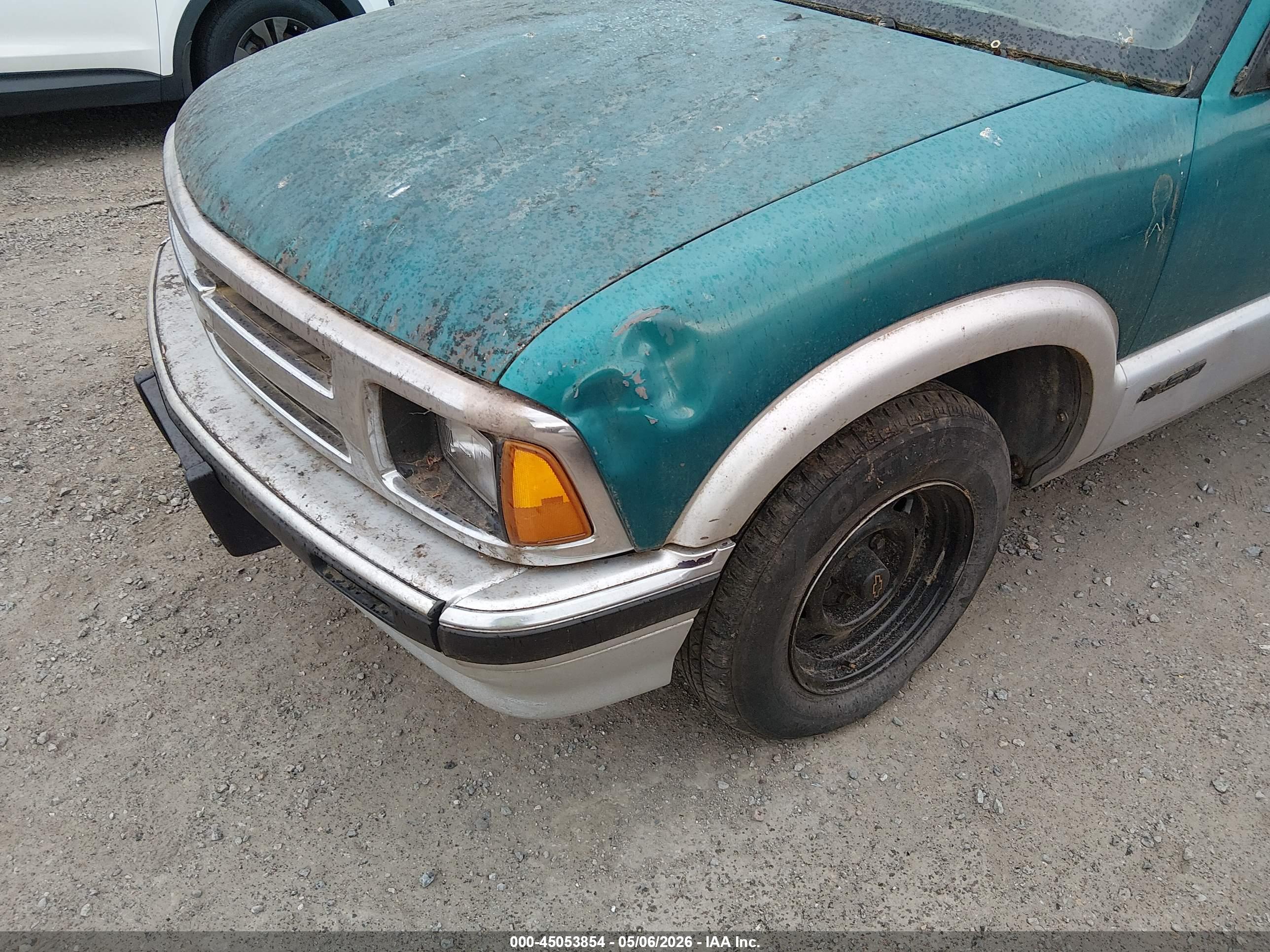 CHEVROLET S image 6