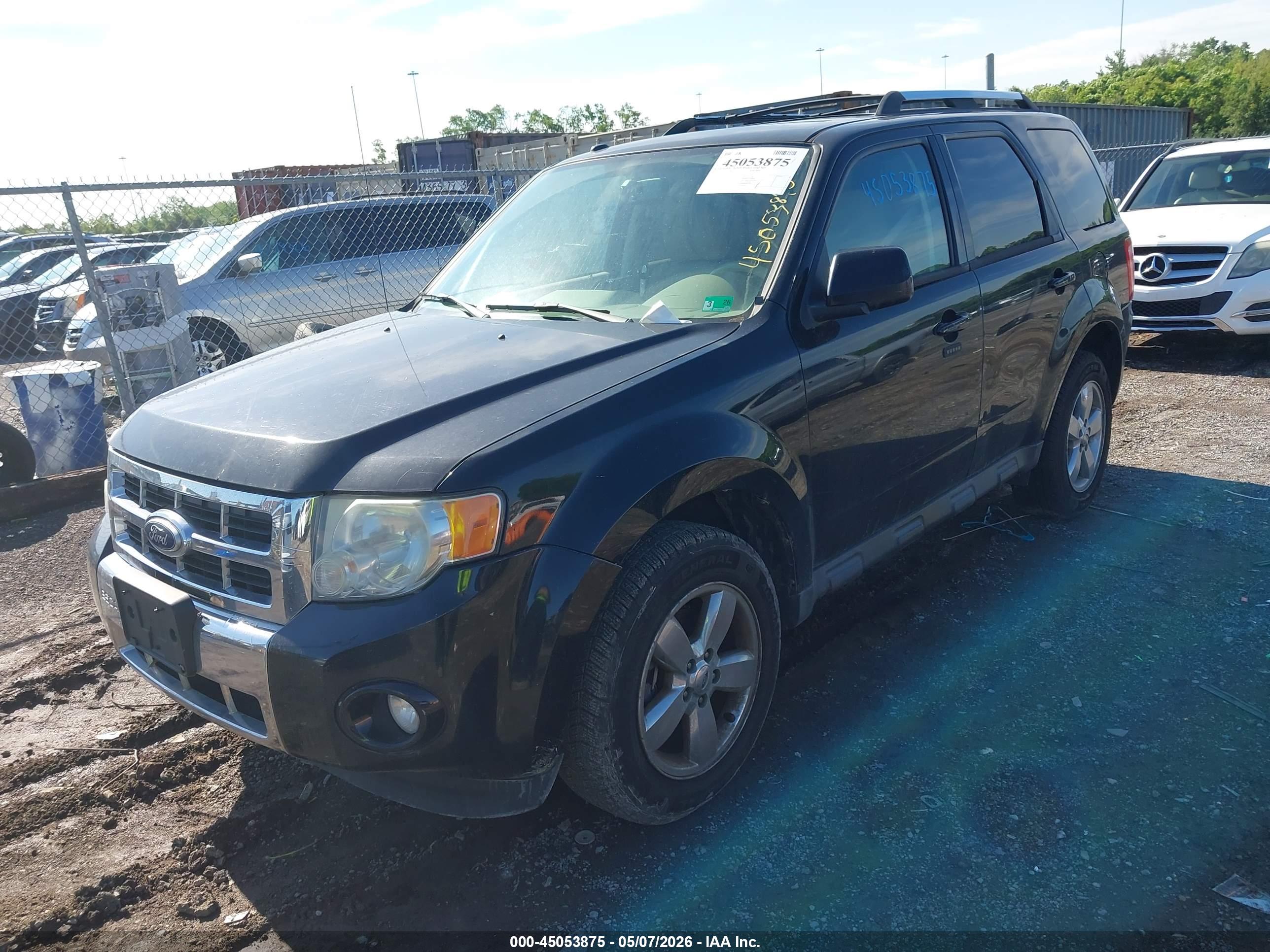 FORD ESCAPE image 2