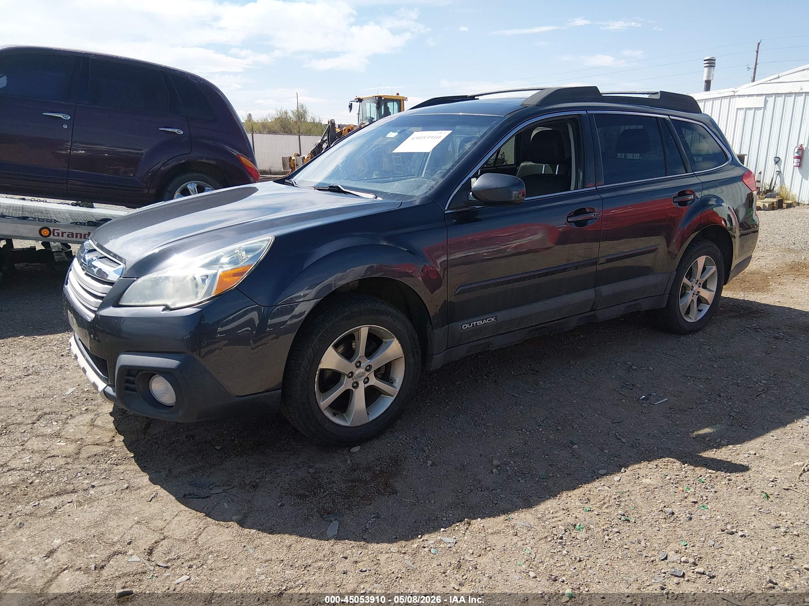 SUBARU OUTBACK image 2