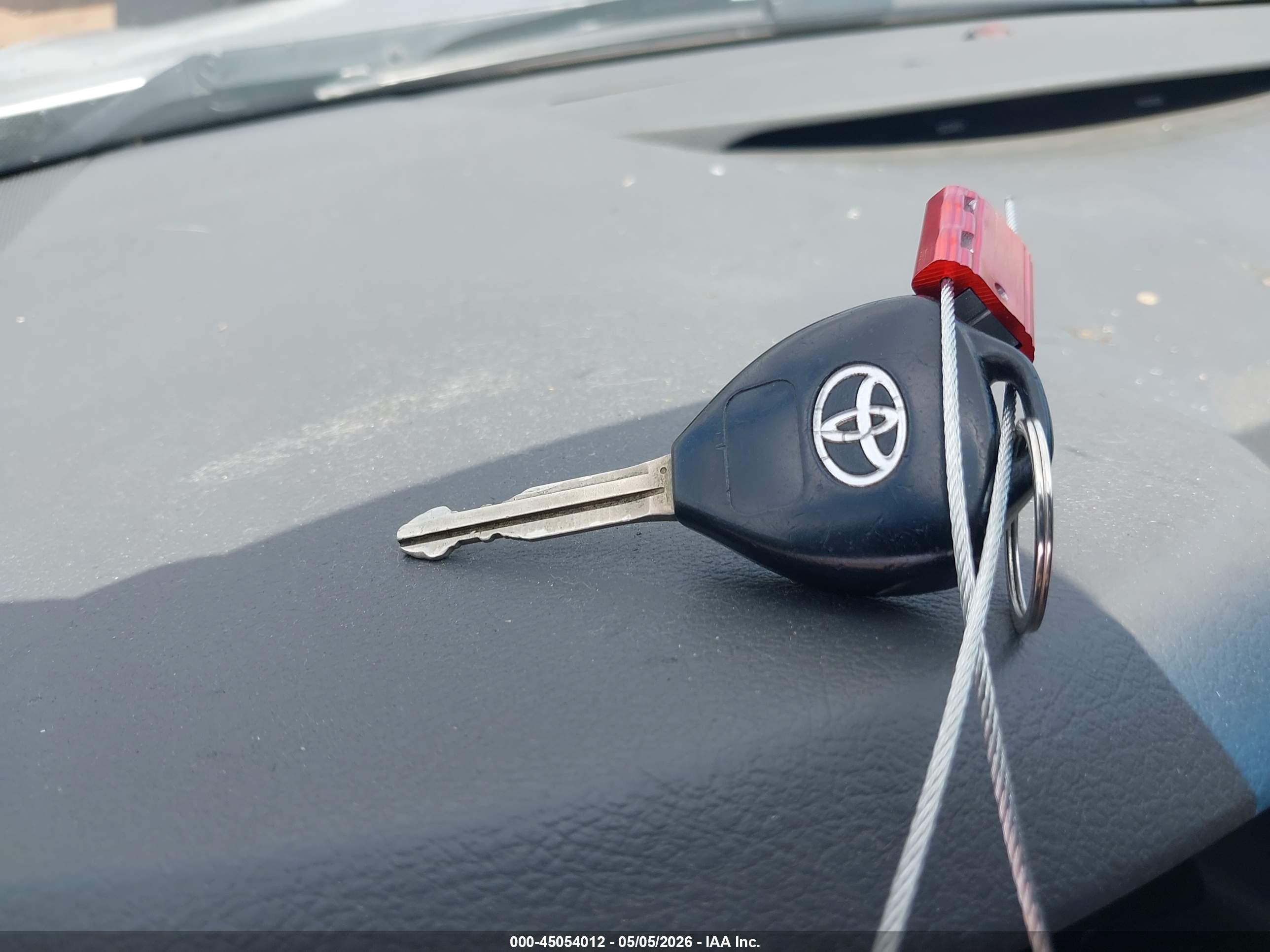 TOYOTA CAMRY image 11
