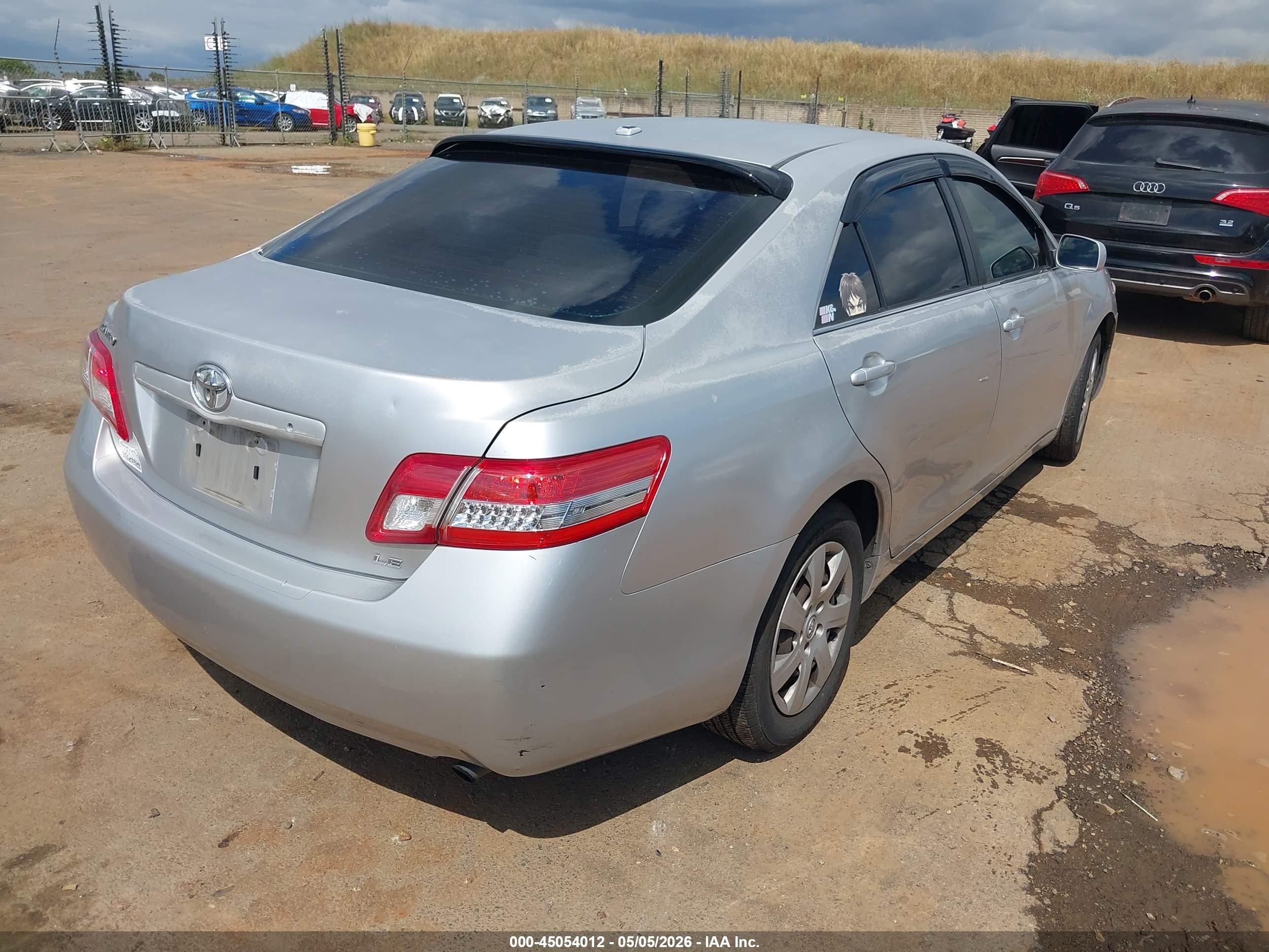 TOYOTA CAMRY image 4