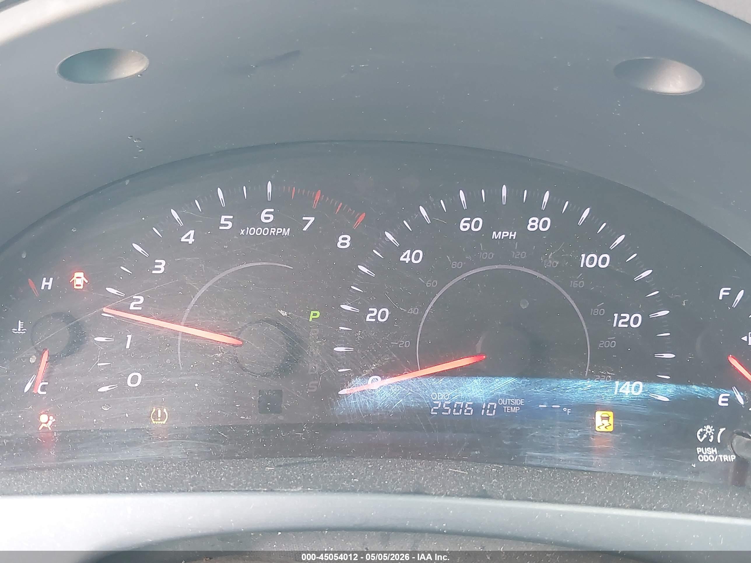 TOYOTA CAMRY image 7
