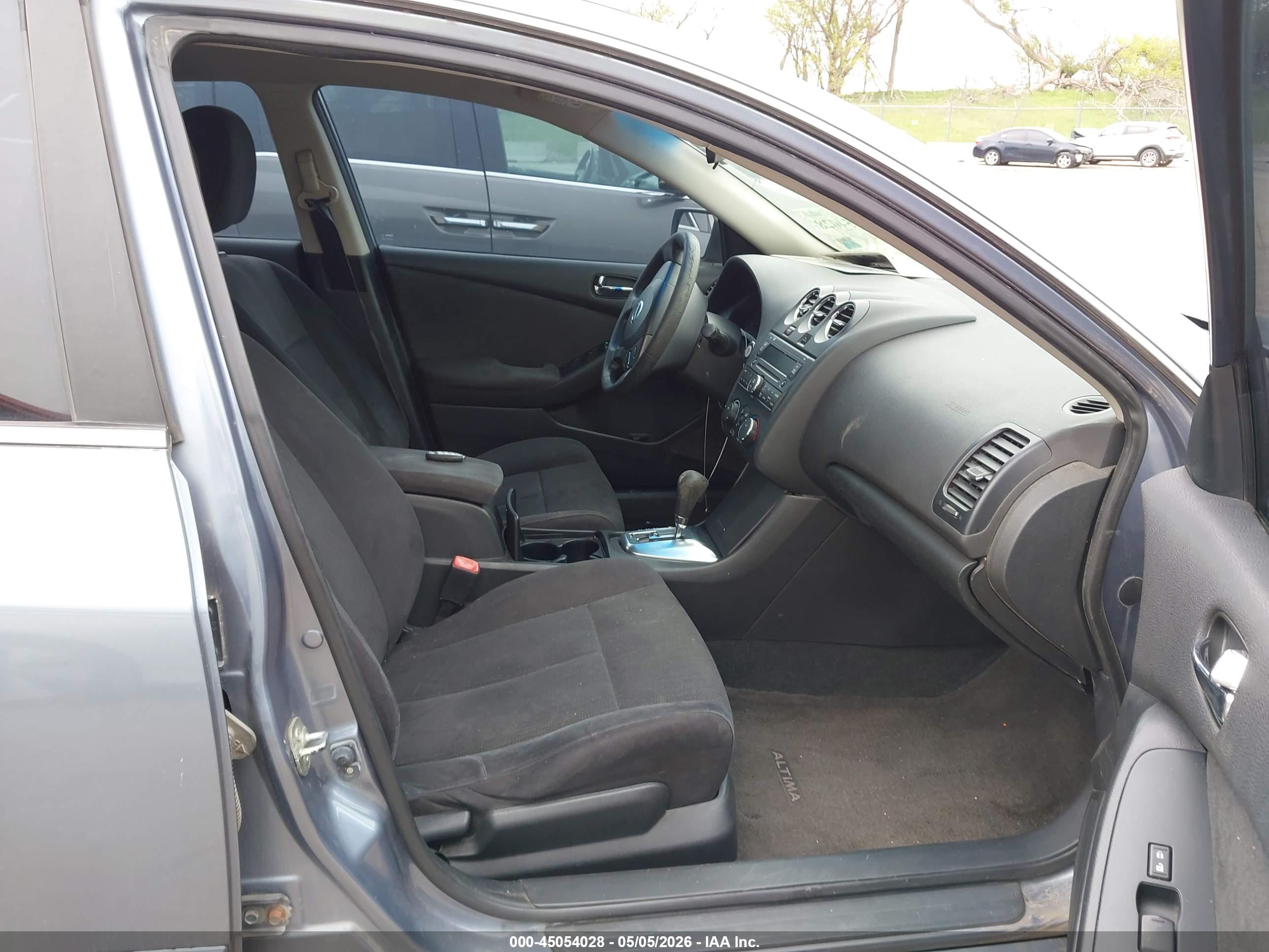 NISSAN ALTIMA image 5