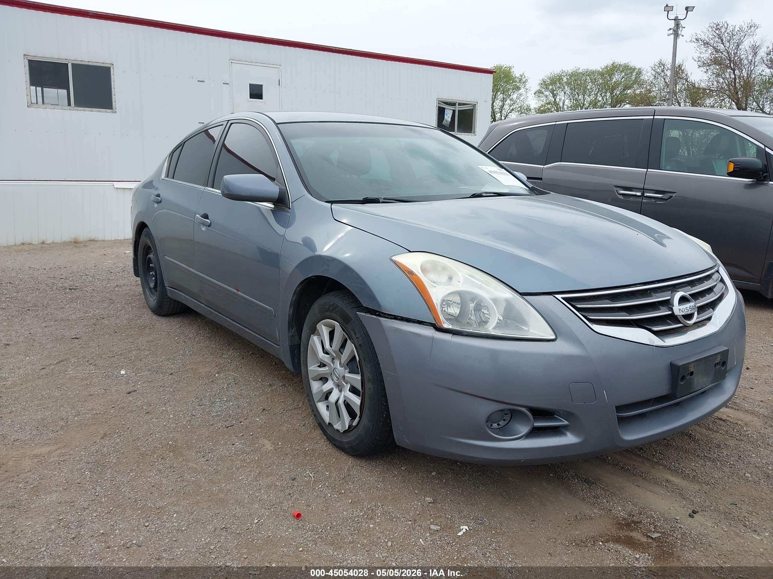 NISSAN ALTIMA image 6