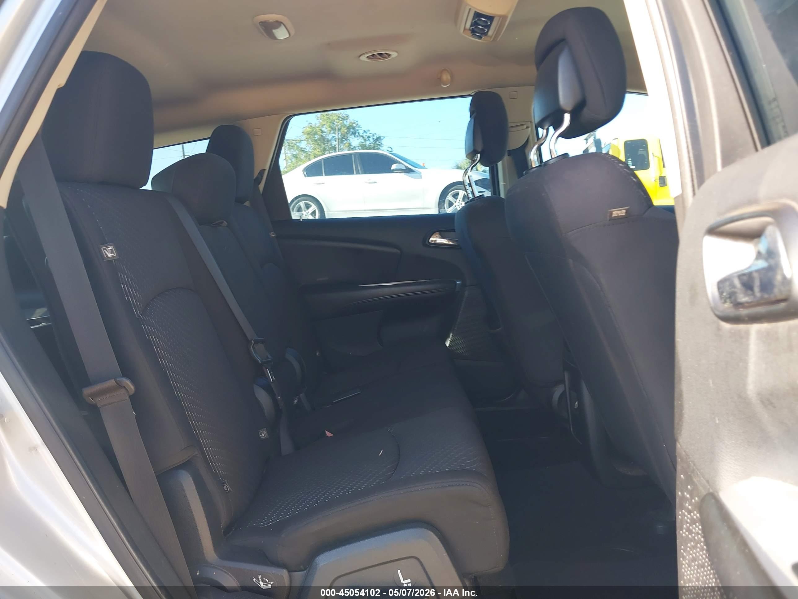 DODGE JOURNEY image 8