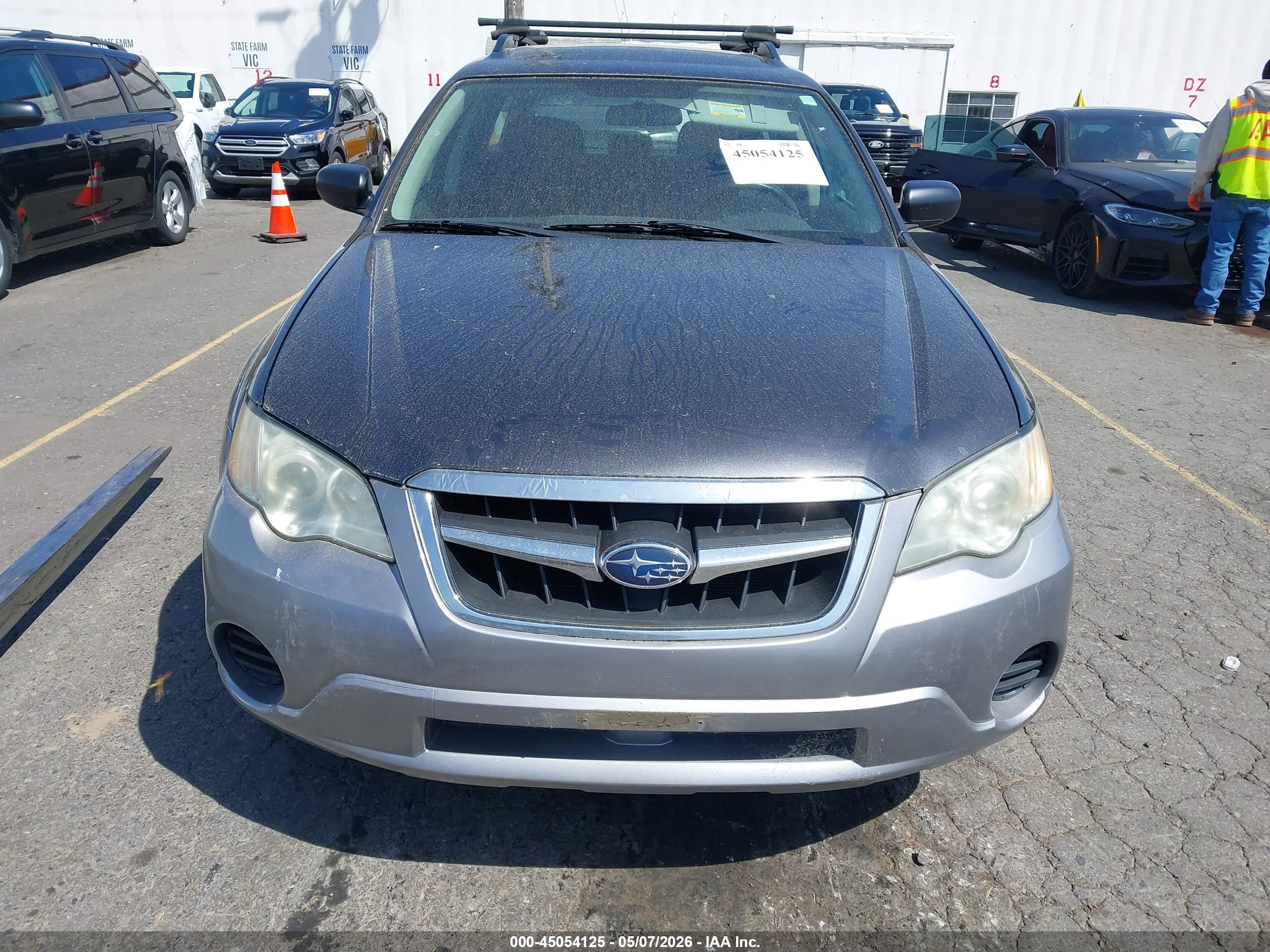 SUBARU OUTBACK image 6
