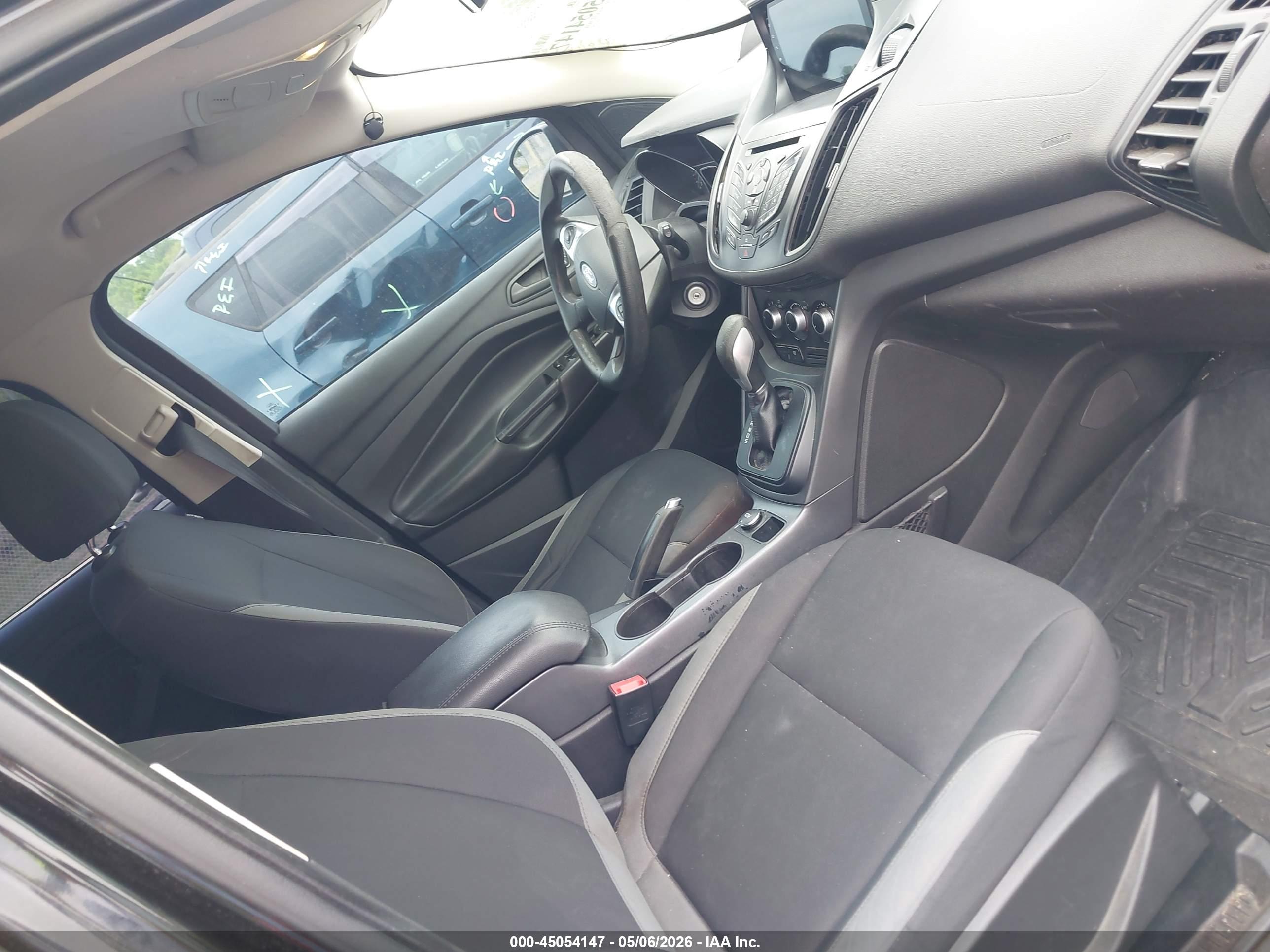 FORD ESCAPE image 5