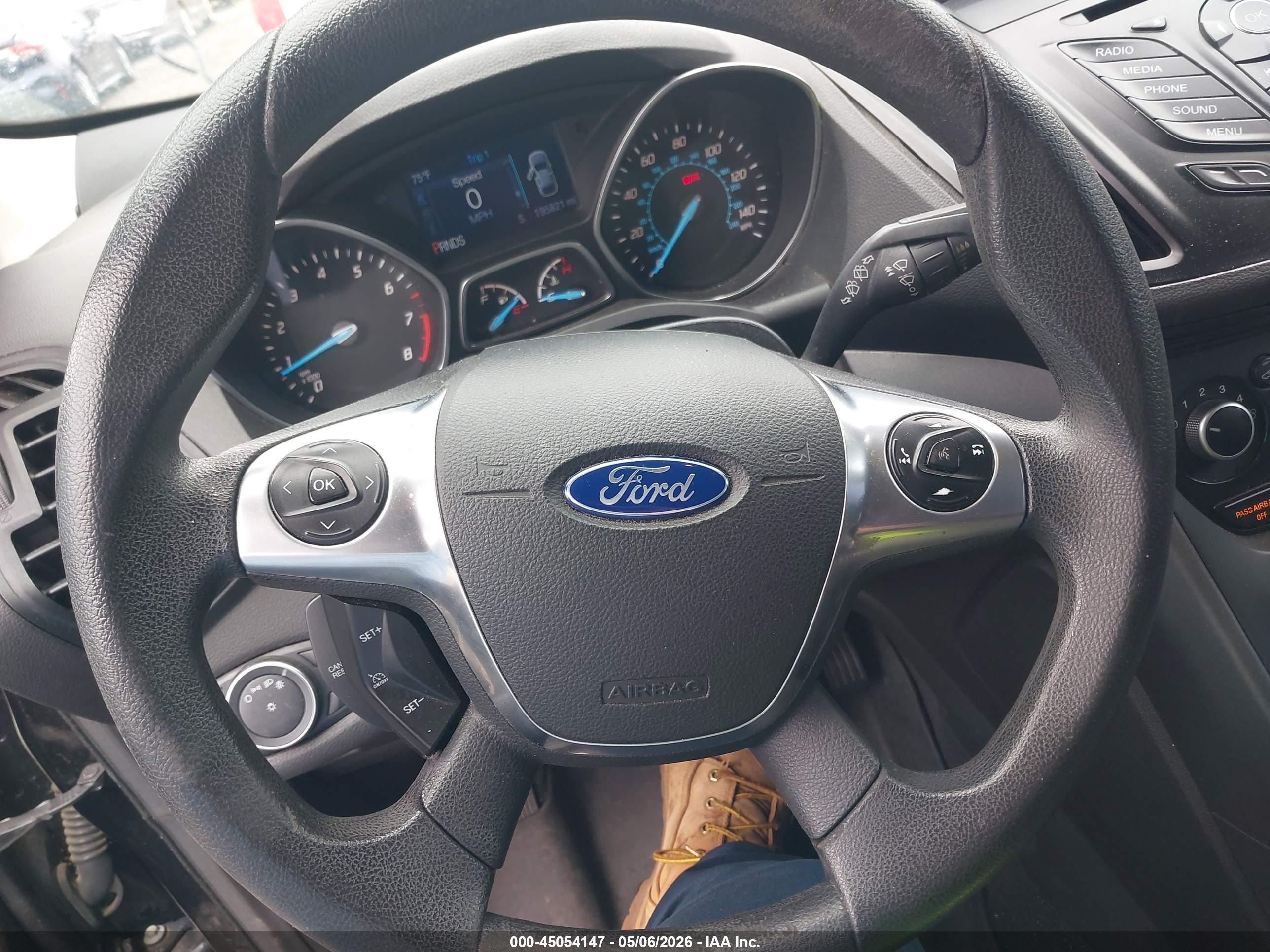 FORD ESCAPE image 6