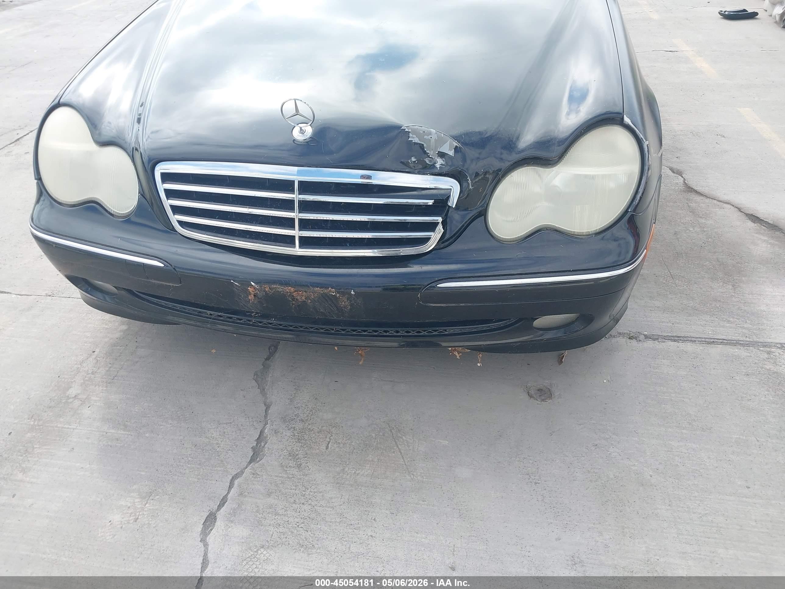 MERCEDES-BENZ C image 6