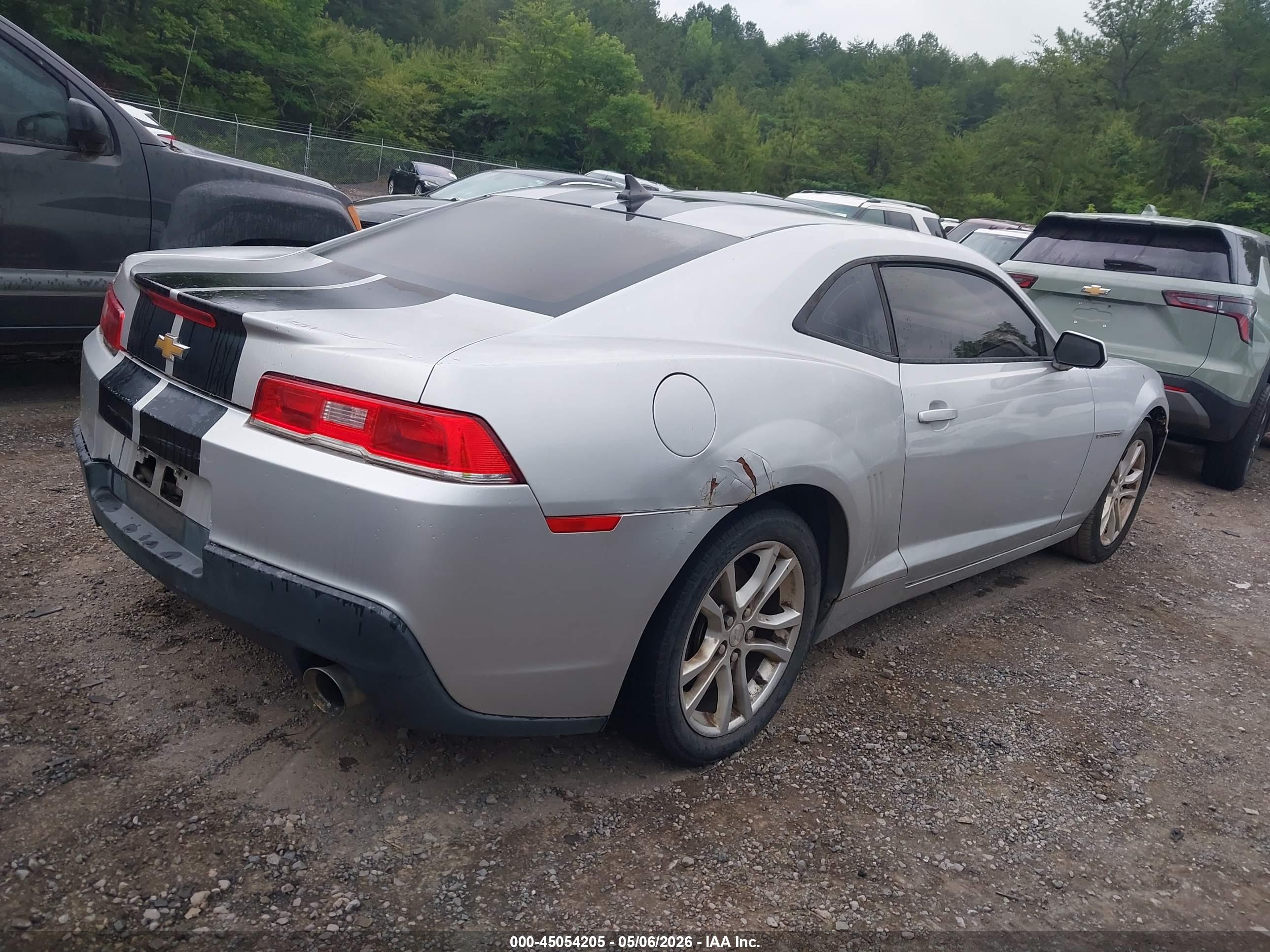 CHEVROLET CAMARO image 4