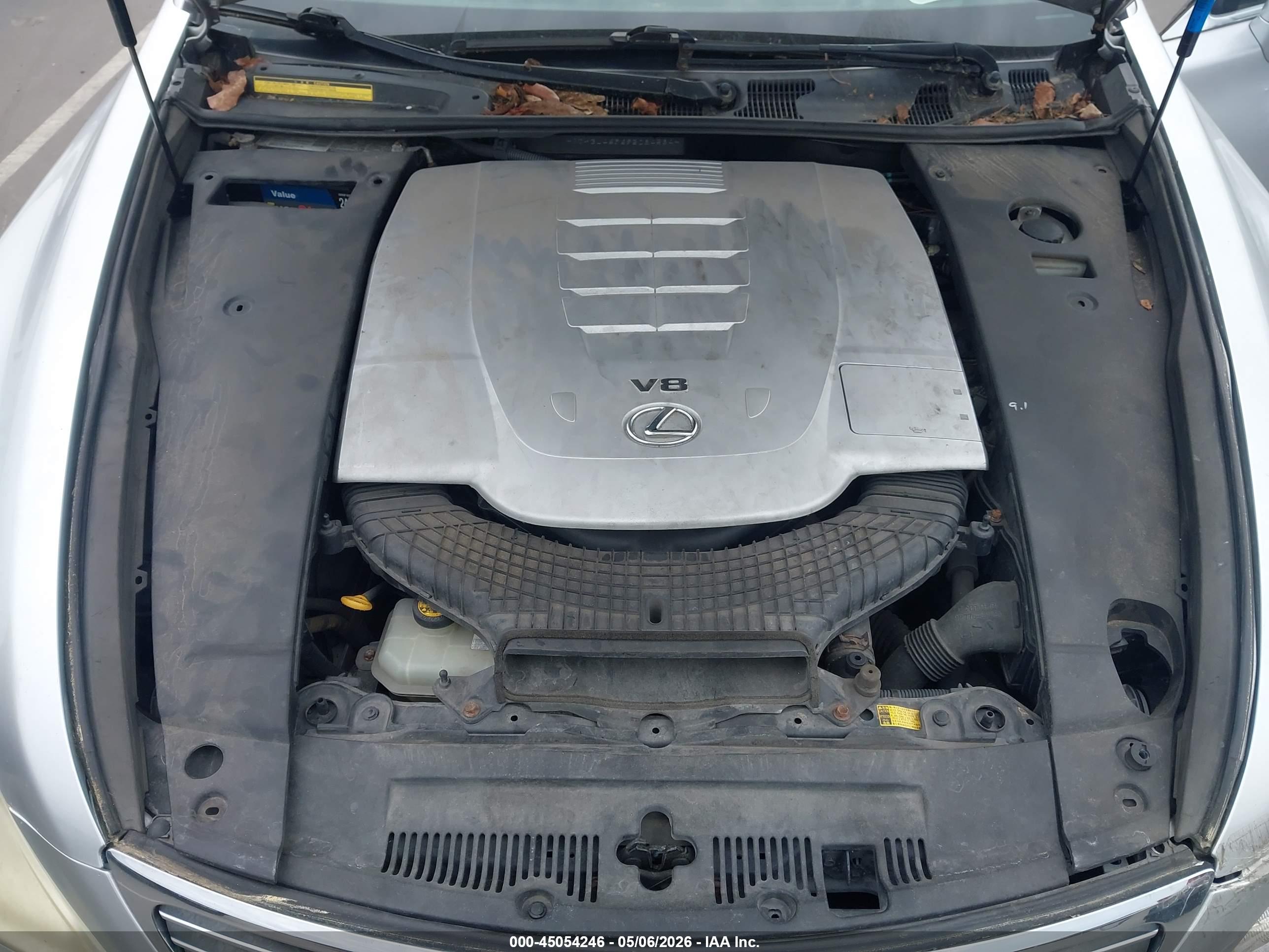 LEXUS LS image 10