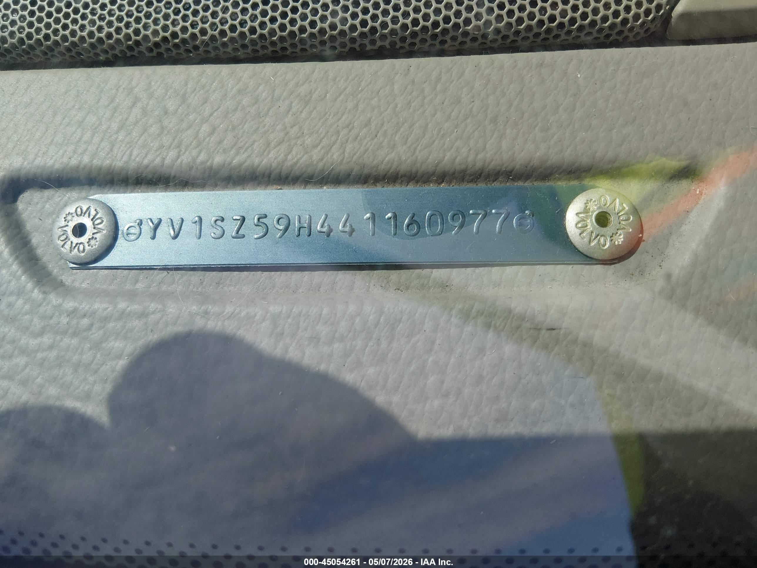 VOLVO XC70 image 9