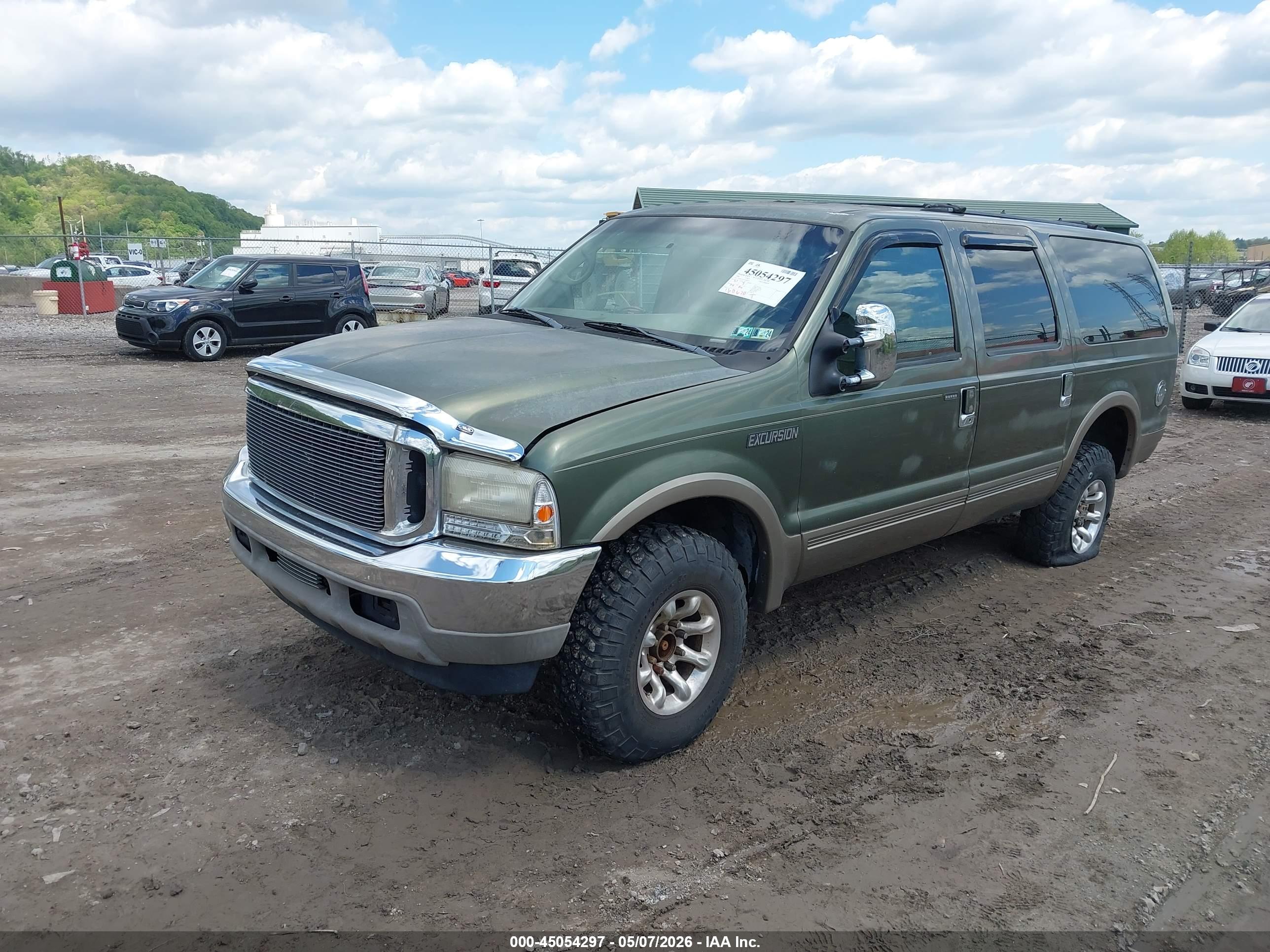 FORD EXCURSION image 2