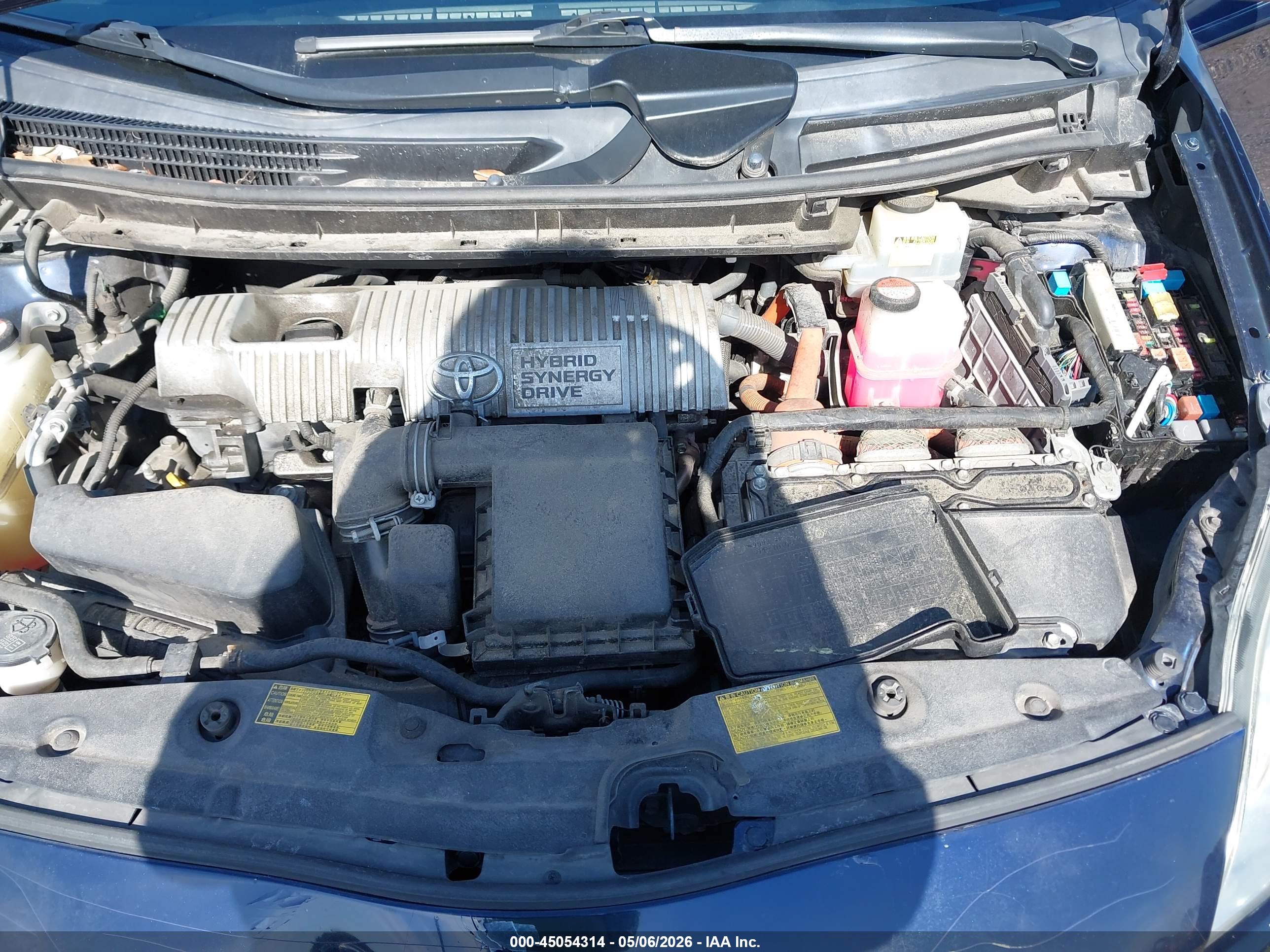 TOYOTA PRIUS image 10