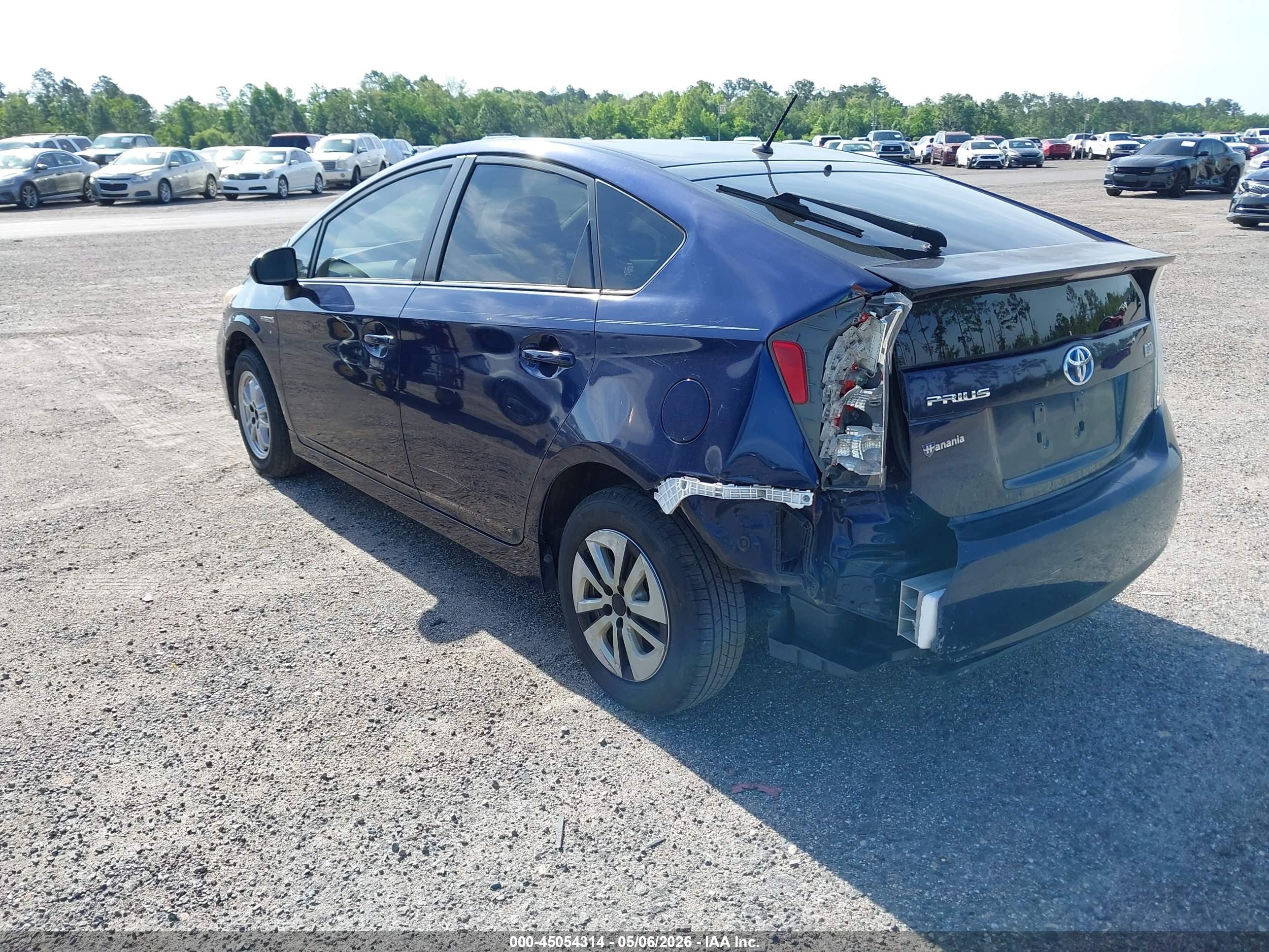 TOYOTA PRIUS image 3