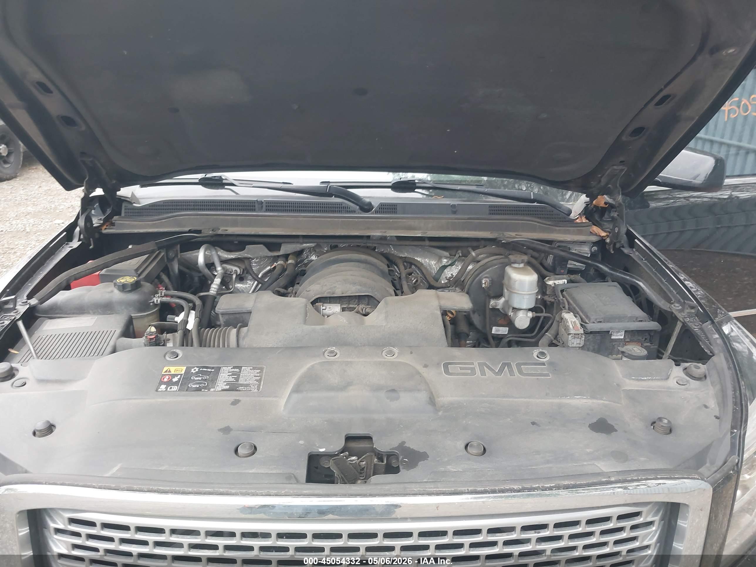 GMC YUKON image 10