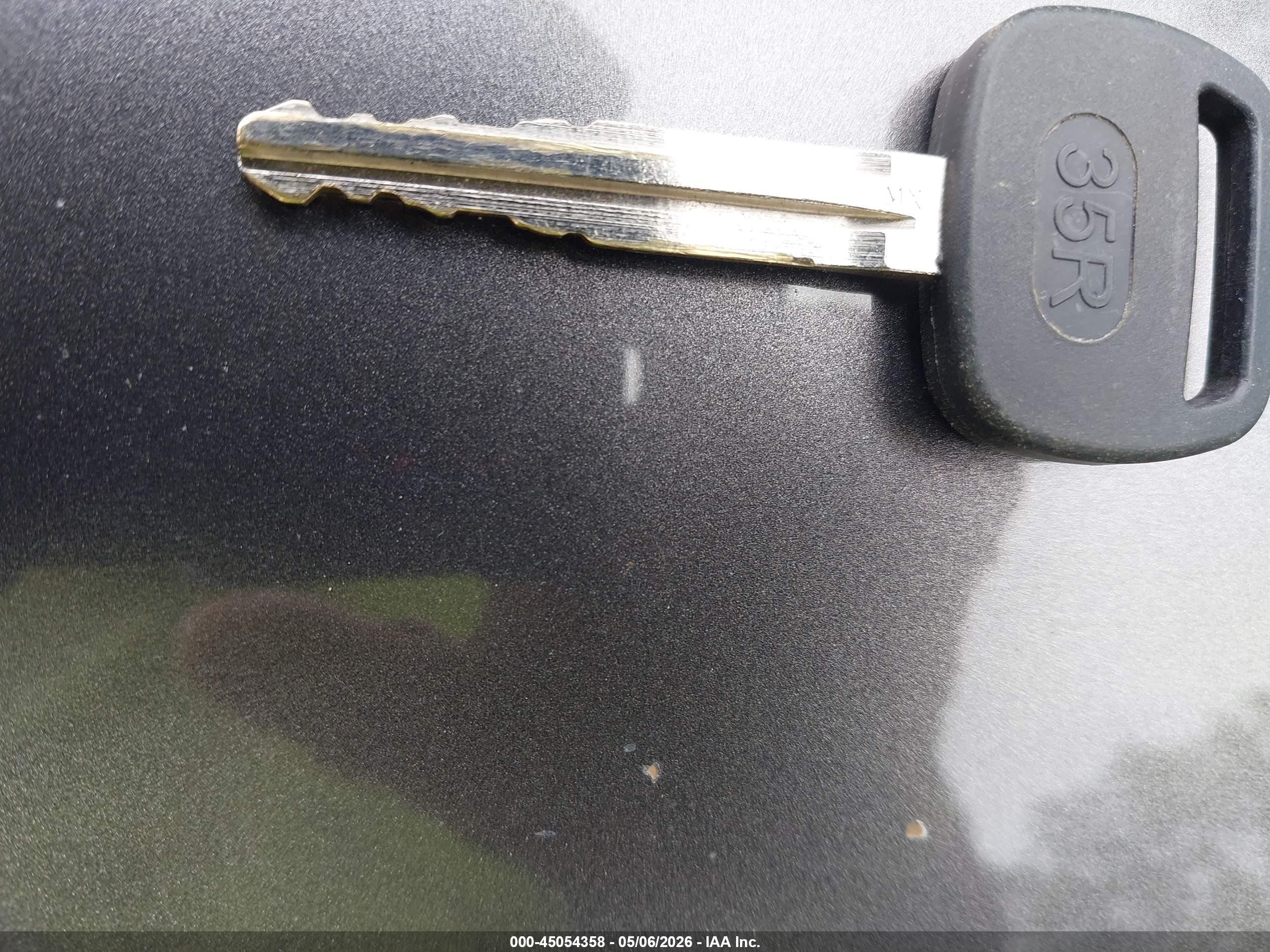 TOYOTA RAV4 image 11