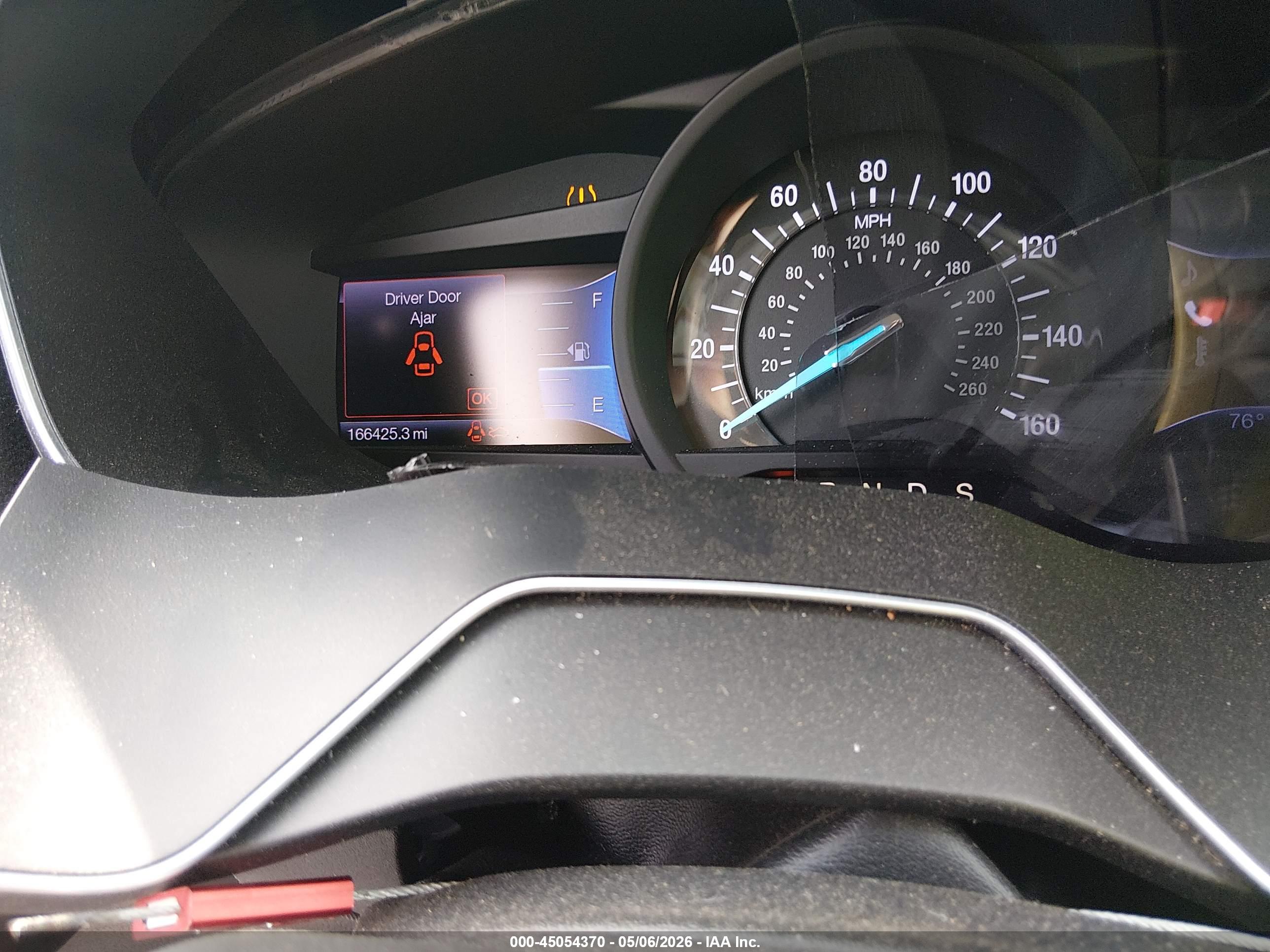 FORD FUSION image 7