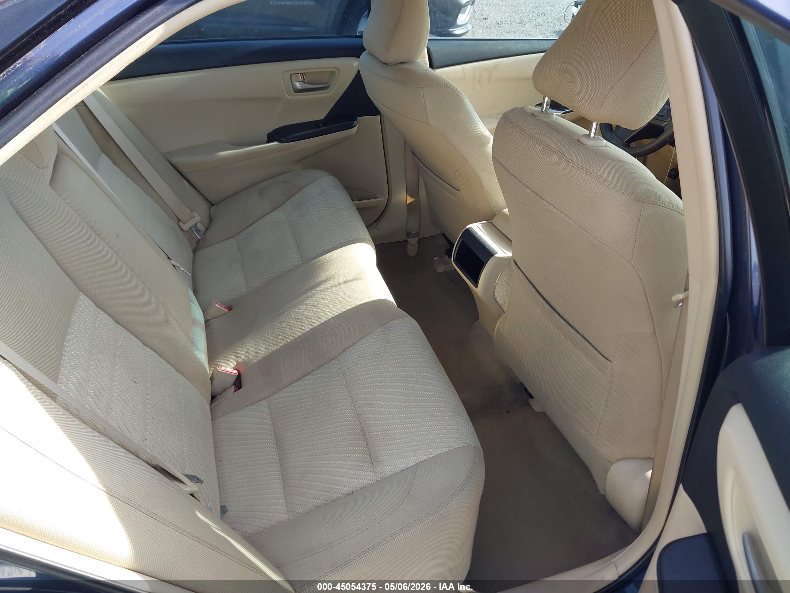 TOYOTA CAMRY image 8