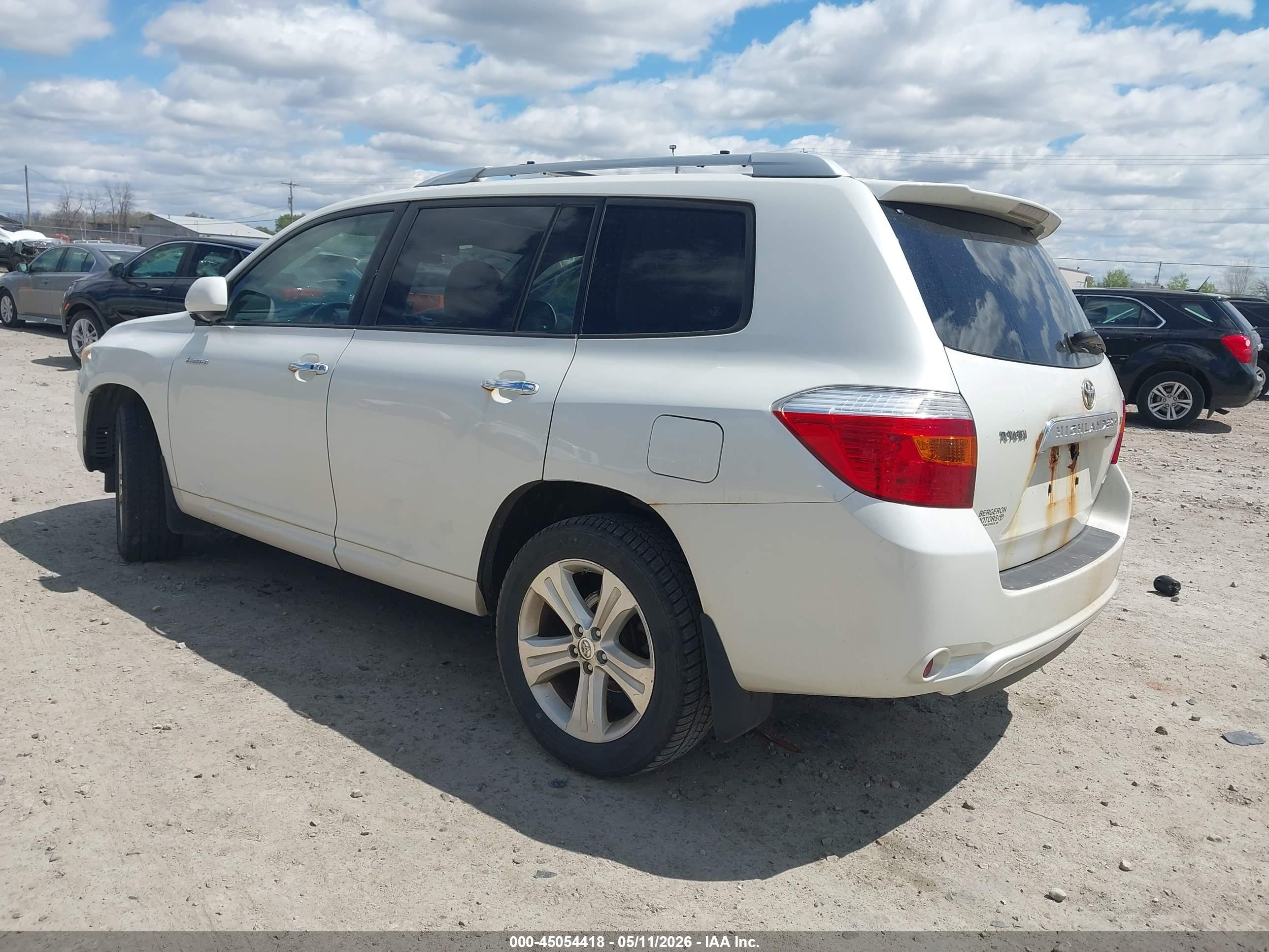 TOYOTA HIGHLANDER image 3