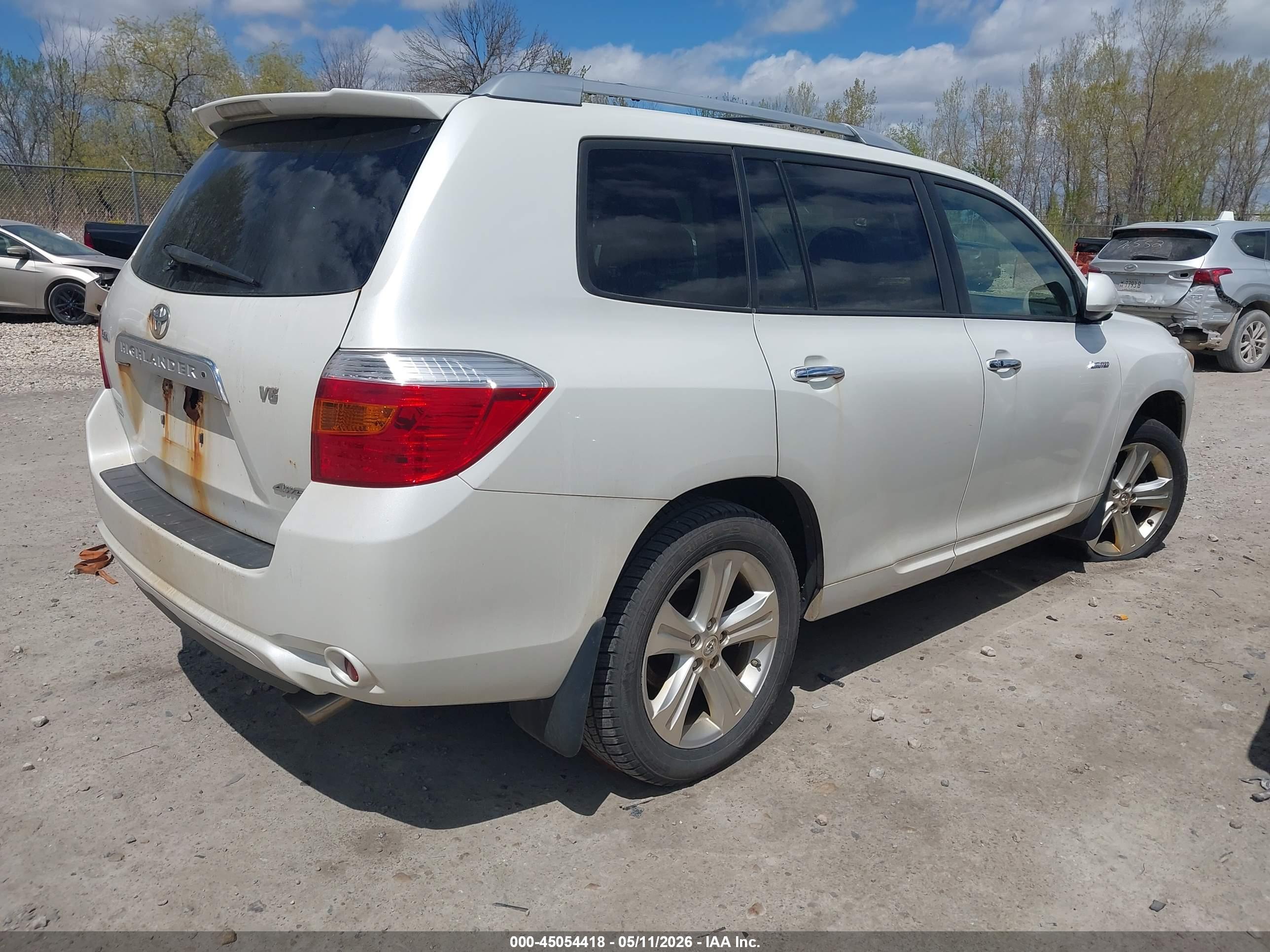TOYOTA HIGHLANDER image 4