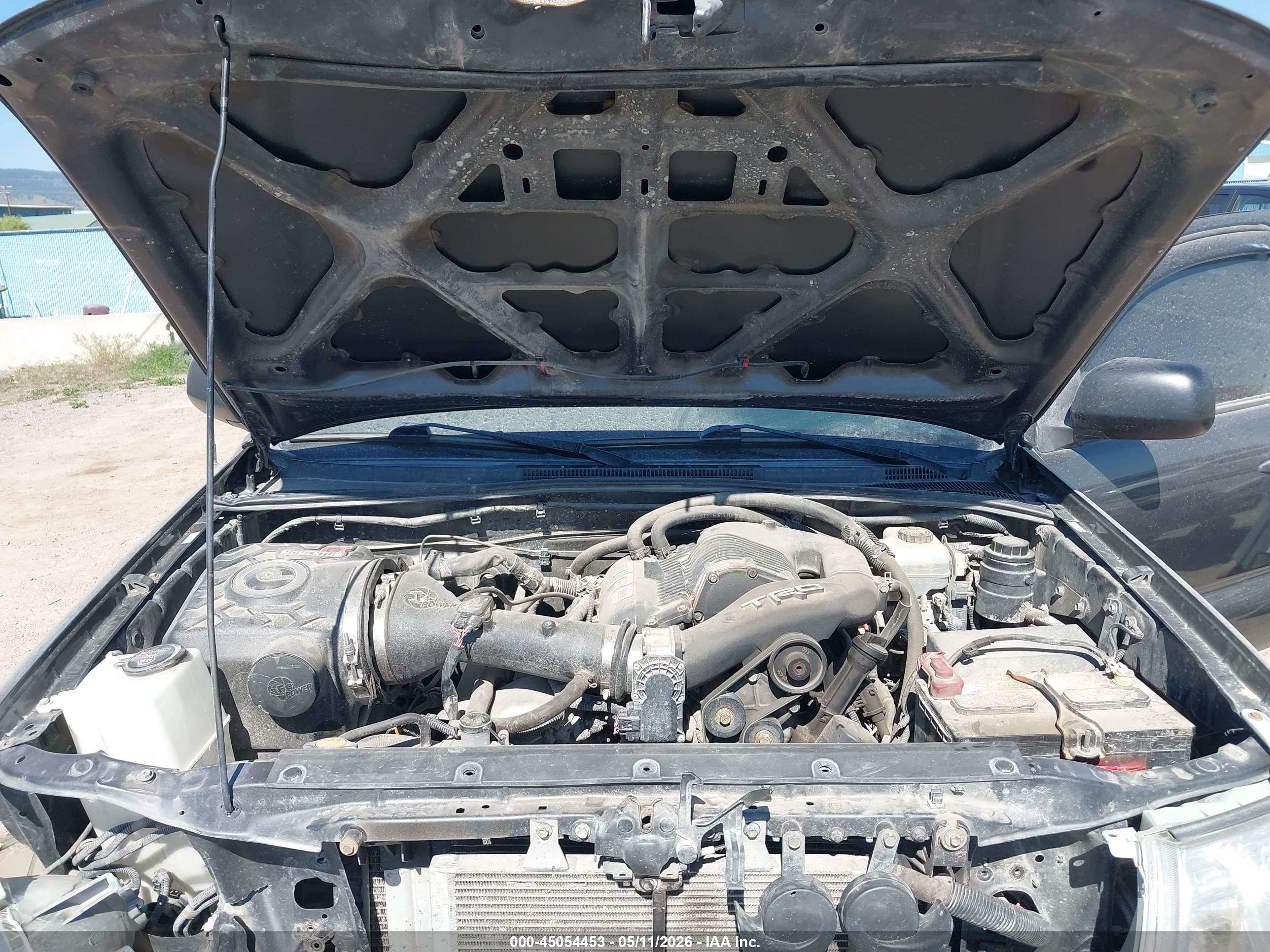 TOYOTA TACOMA image 10