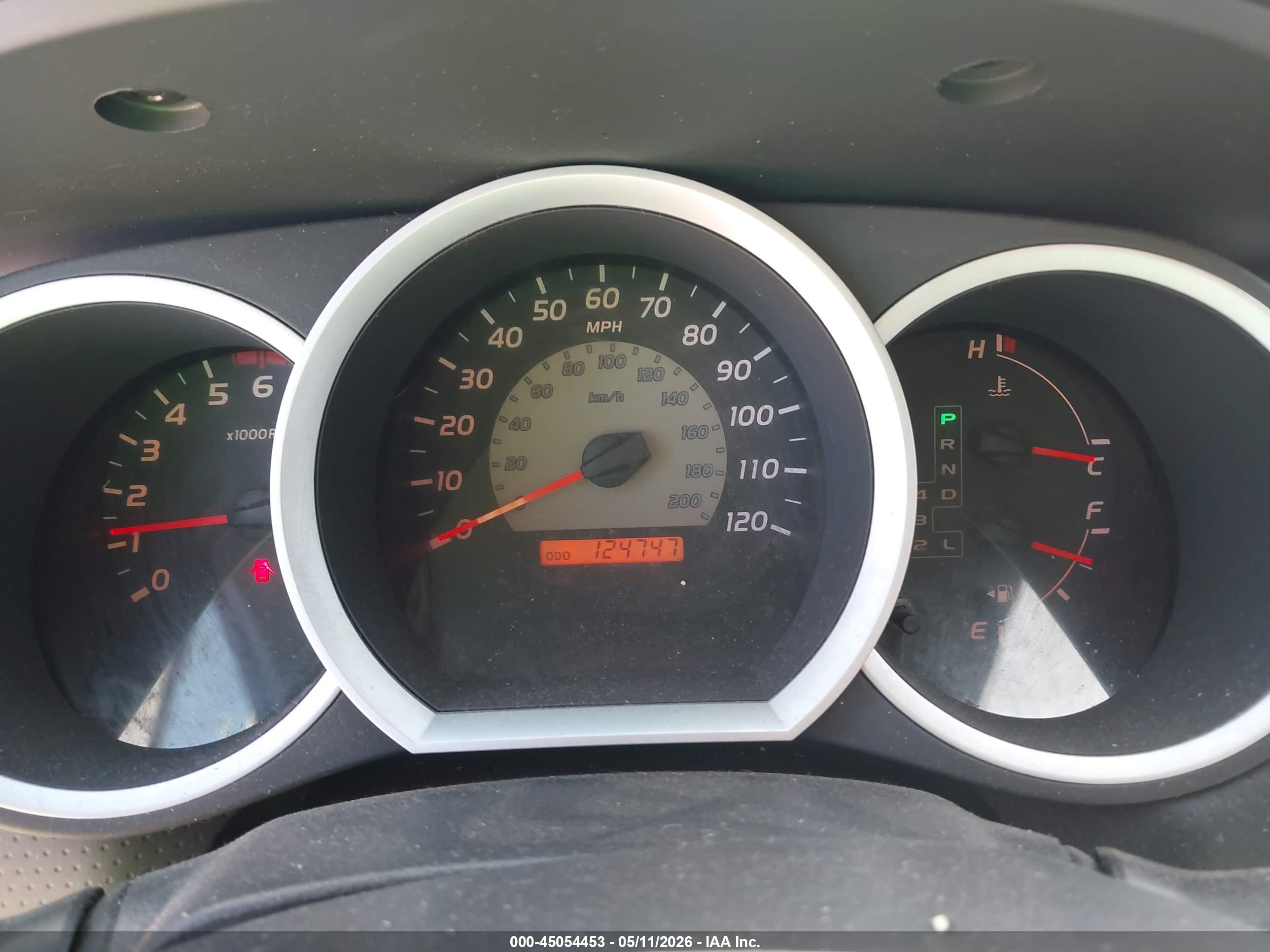 TOYOTA TACOMA image 7